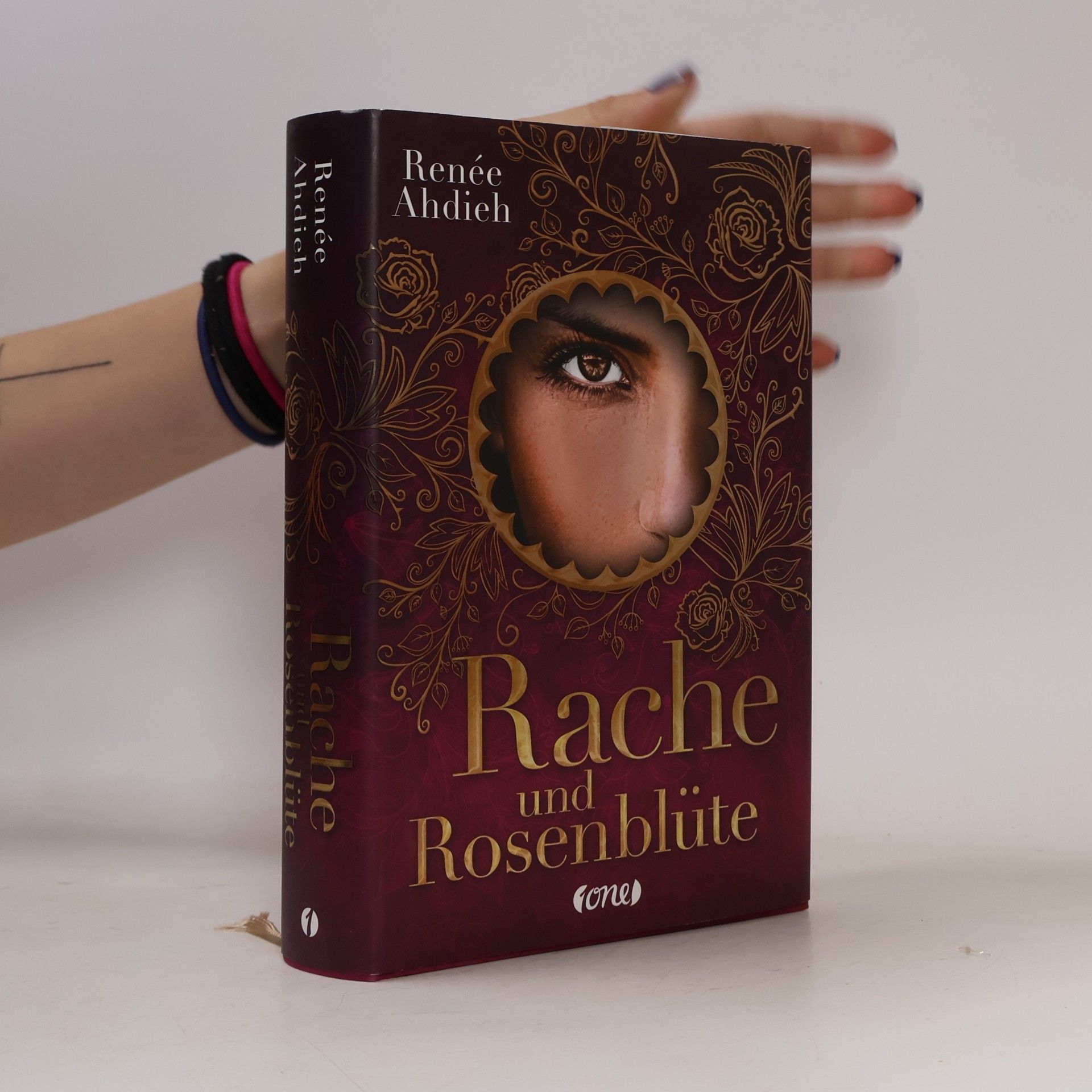 Renée Ahdieh Rache und Rosenblüte