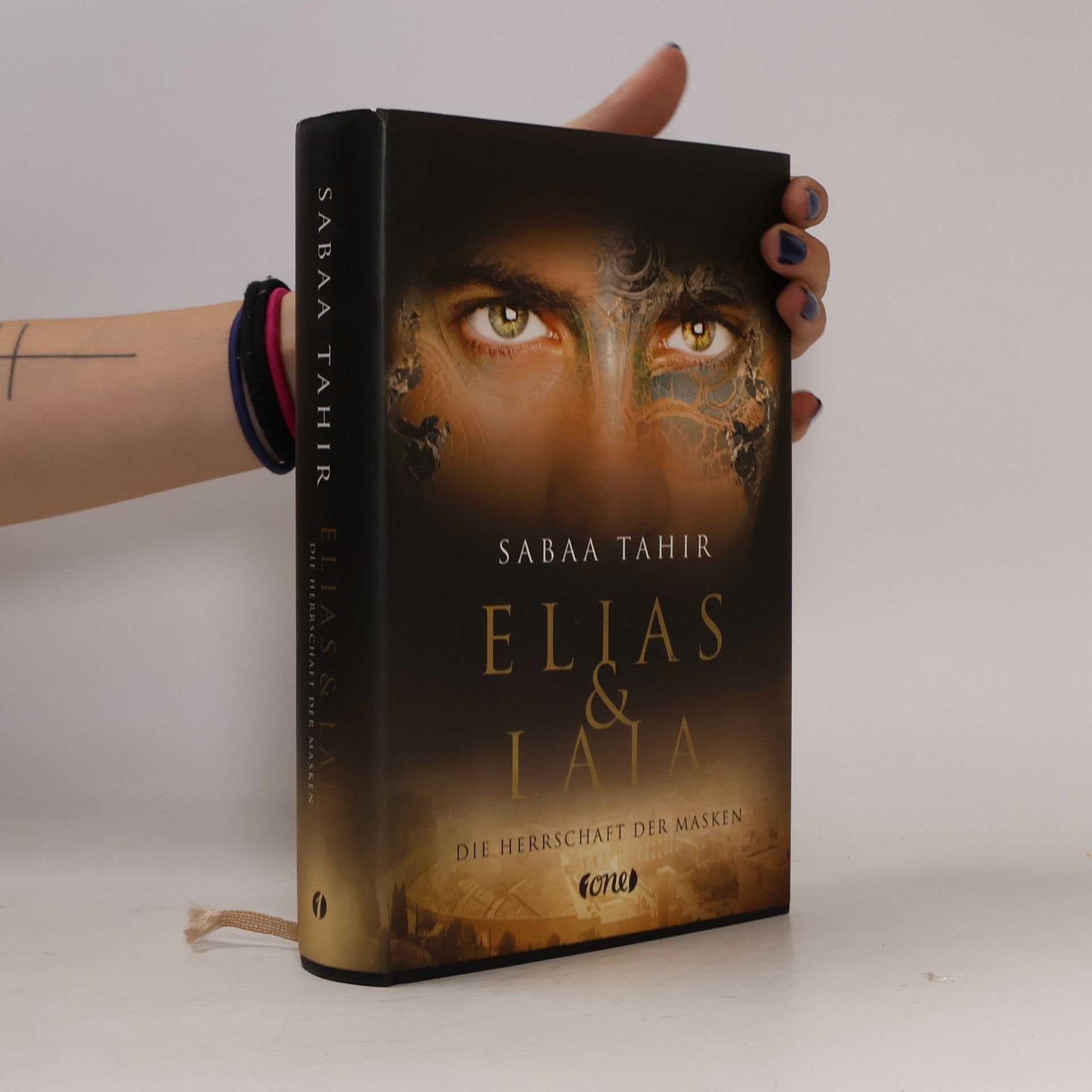 Sabaa Tahir Elias & Laia