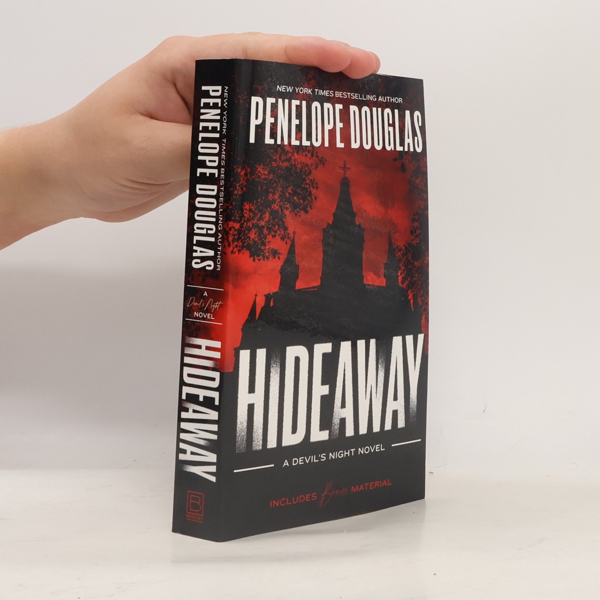 Penelope Douglas Hideaway