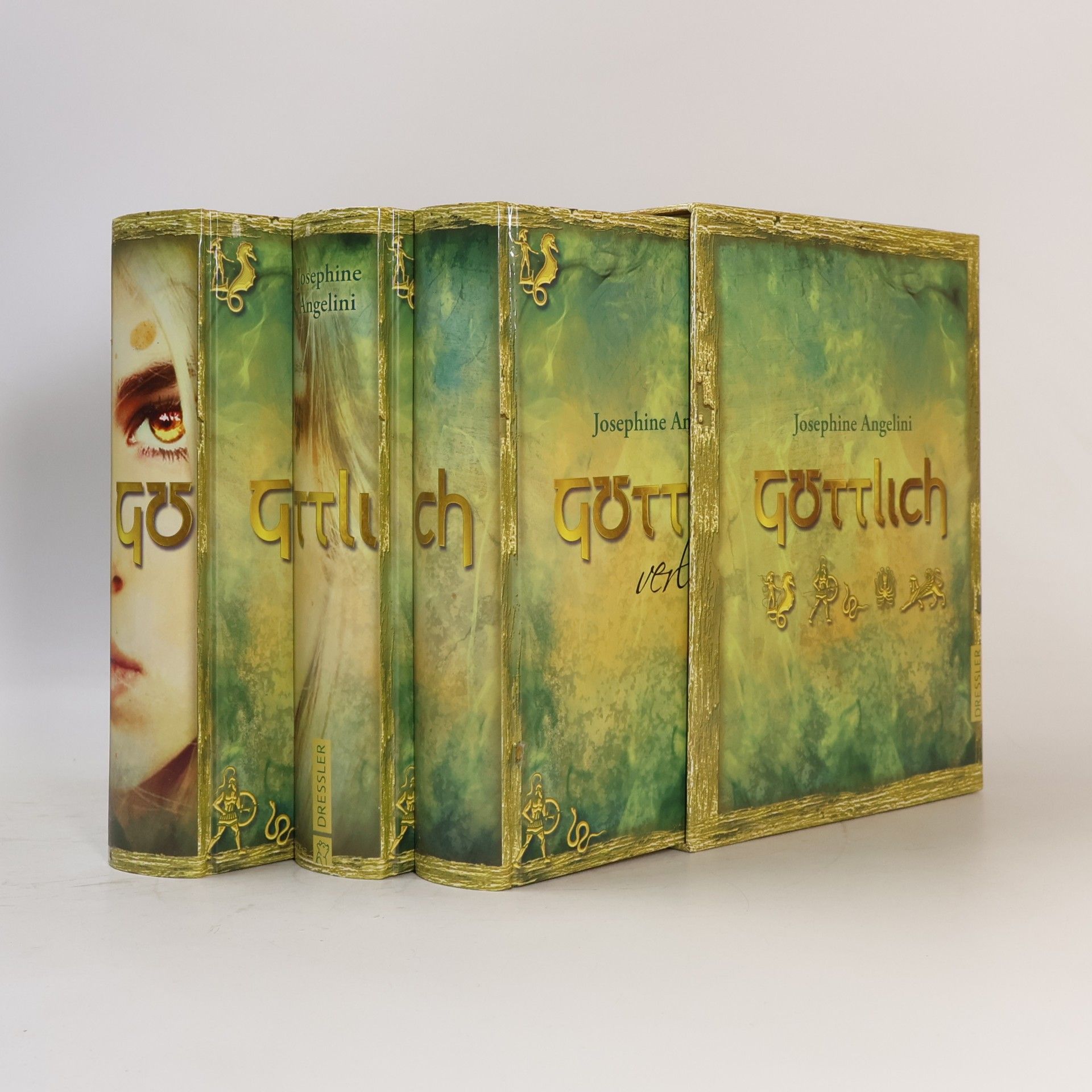 Simone Wiemken Göttlich-Trilogie