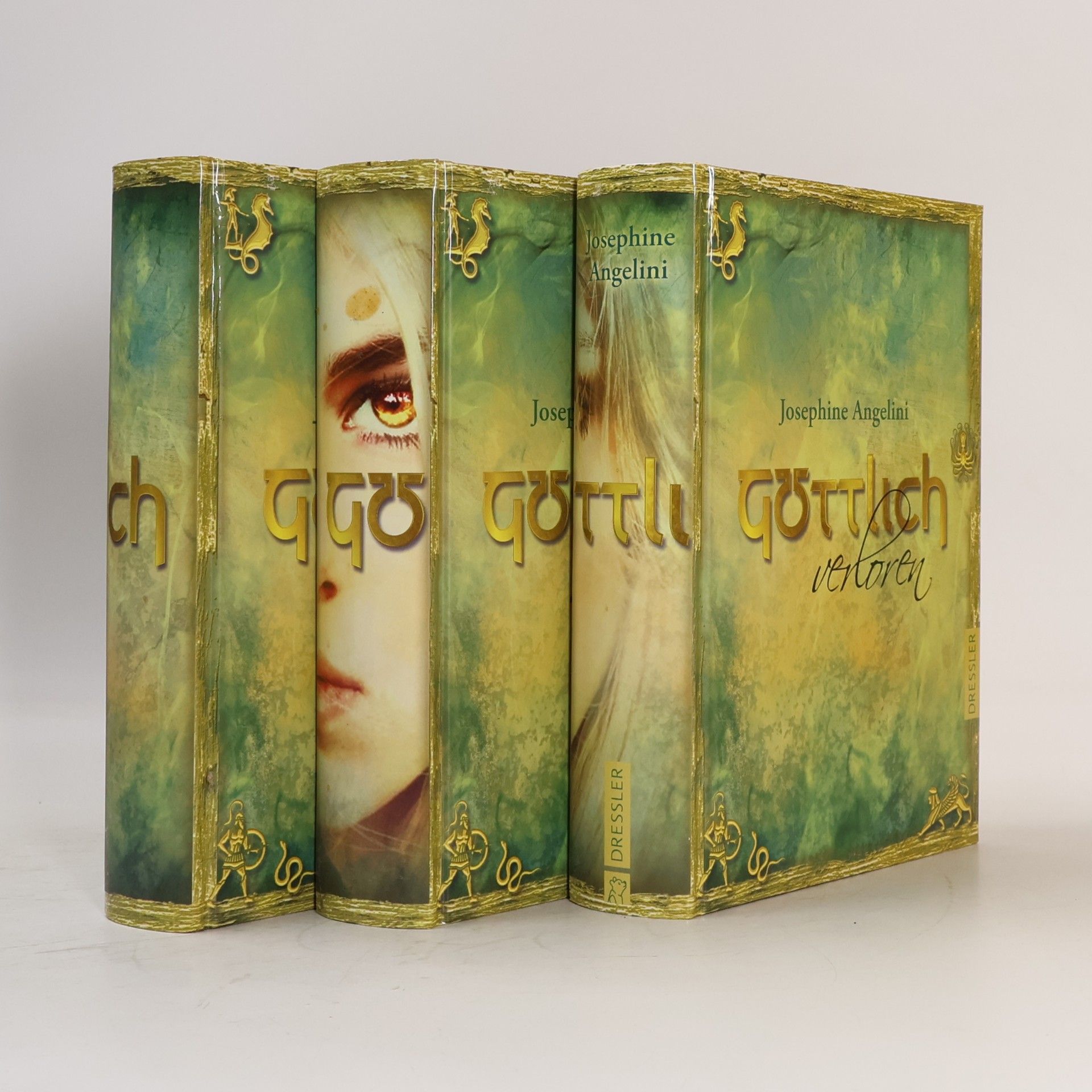Josephine Angelini Göttlich-Trilogie