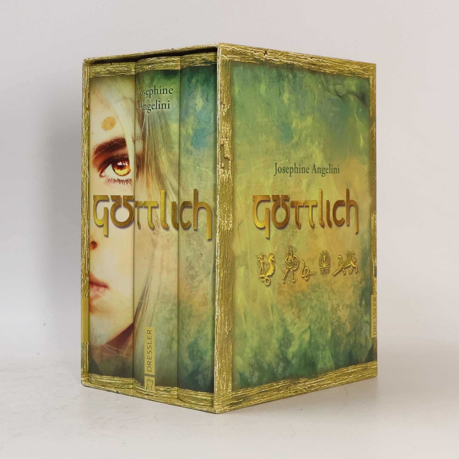 Josephine Angelini Göttlich-Trilogie