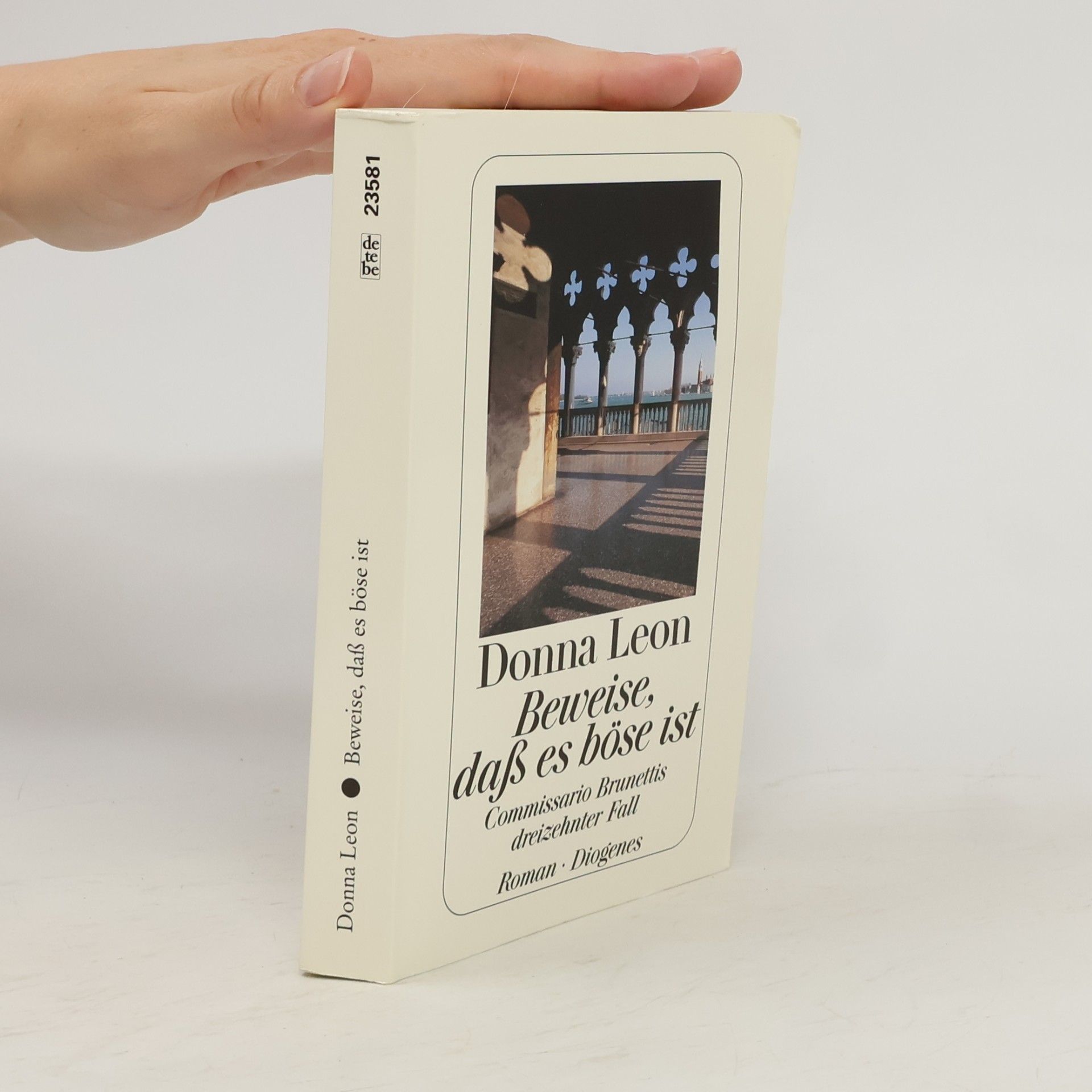 Donna Leon Beweise, daß es böse ist
