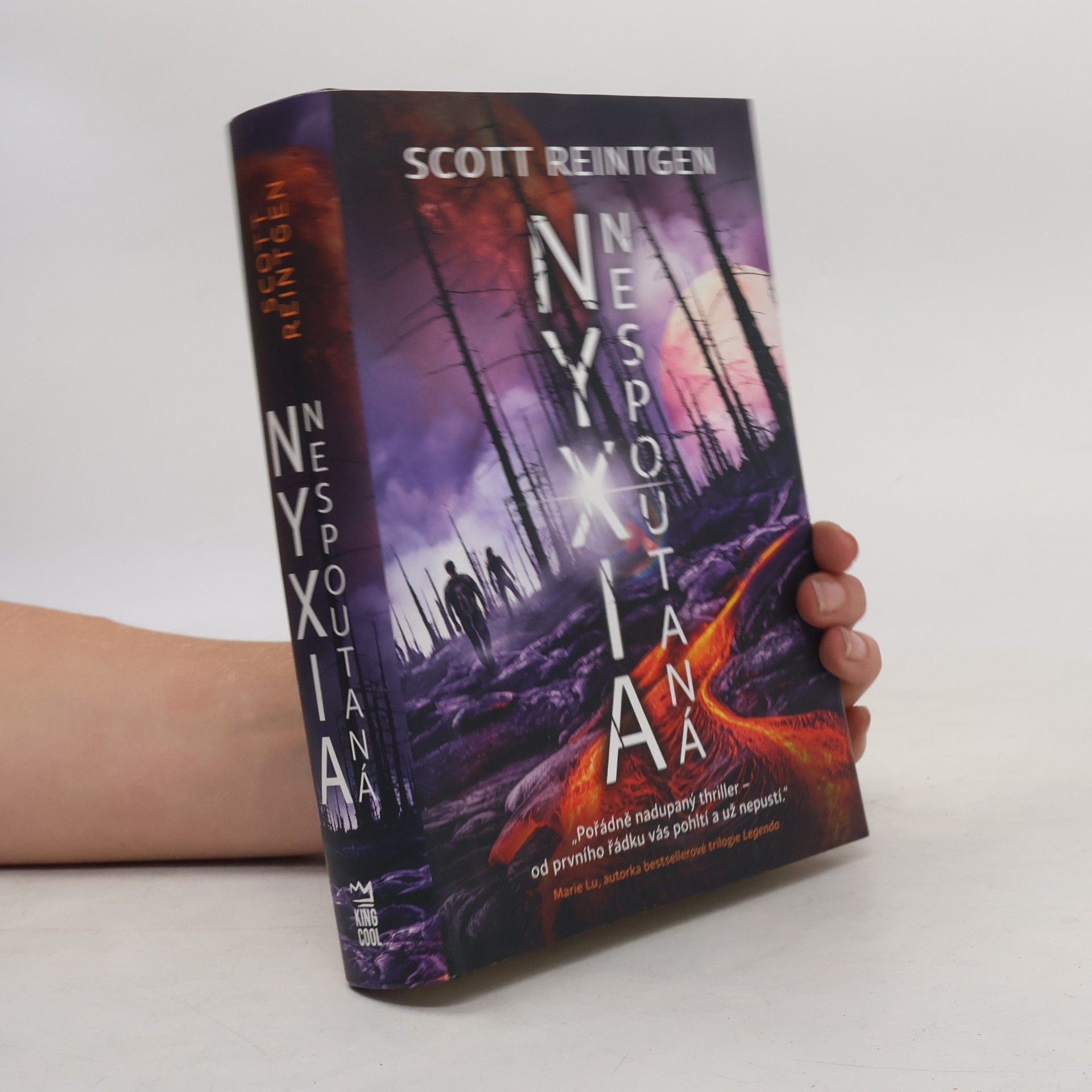 Scott Reintgen Nyxia nespoutaná