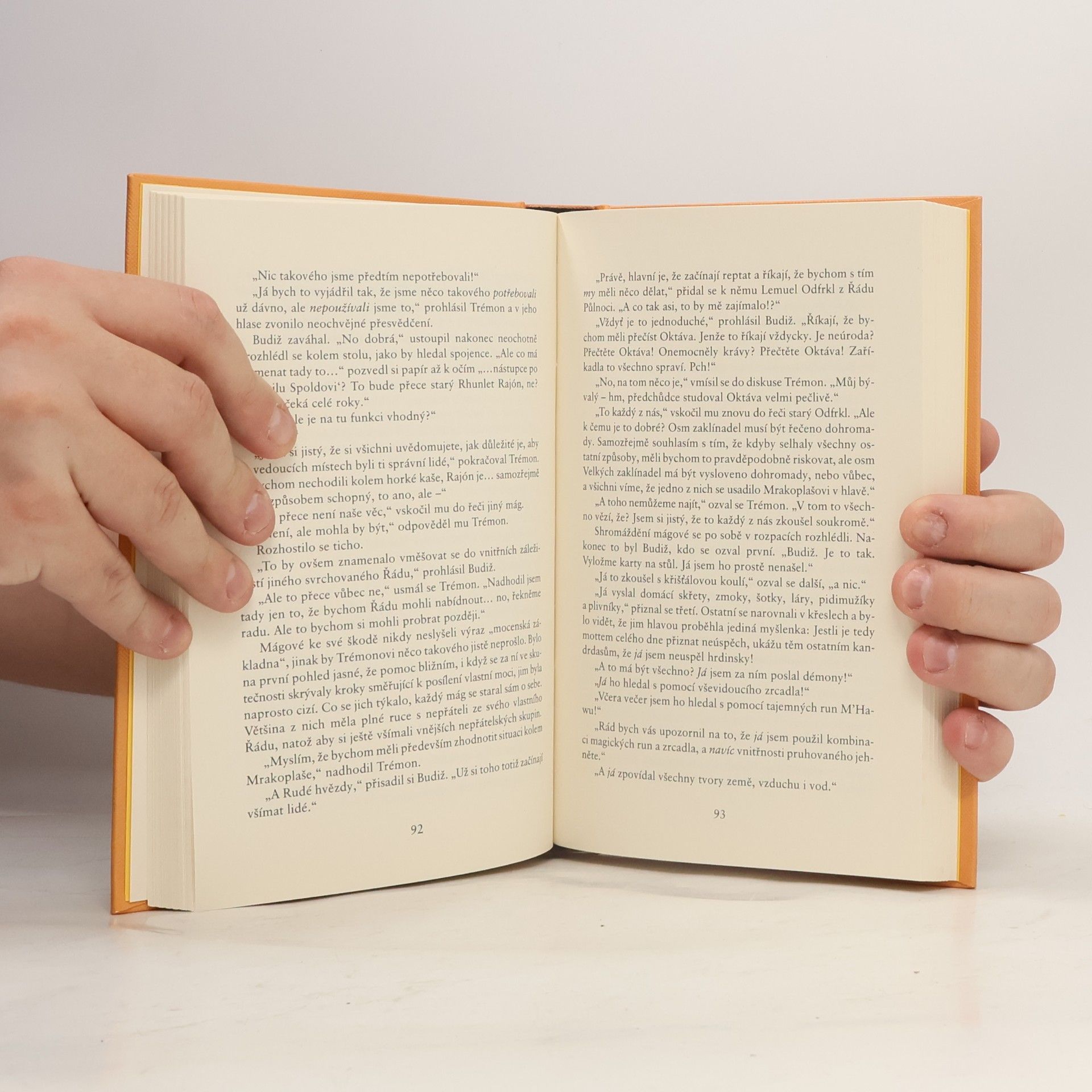 Terry Pratchett Lehké fantastično