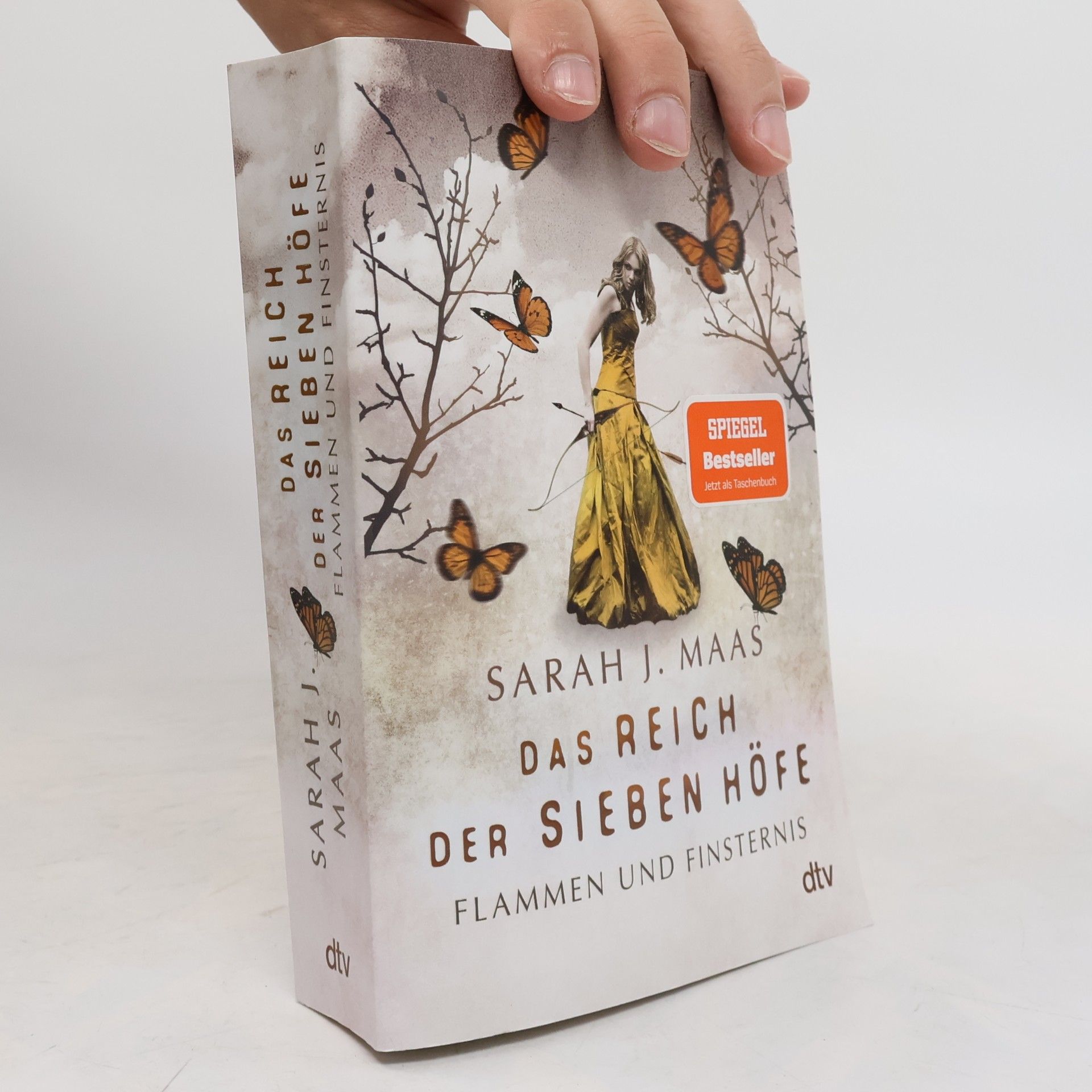 Sarah J. Maas Das Reich der Sieben Höfe. Flammen und Finsternis