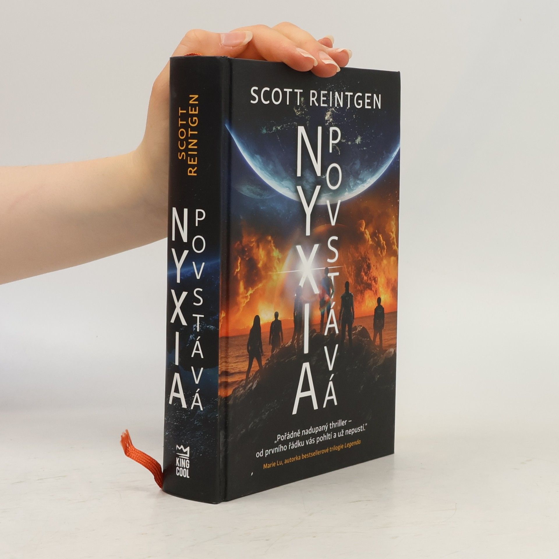 Scott Reintgen Nyxia povstává