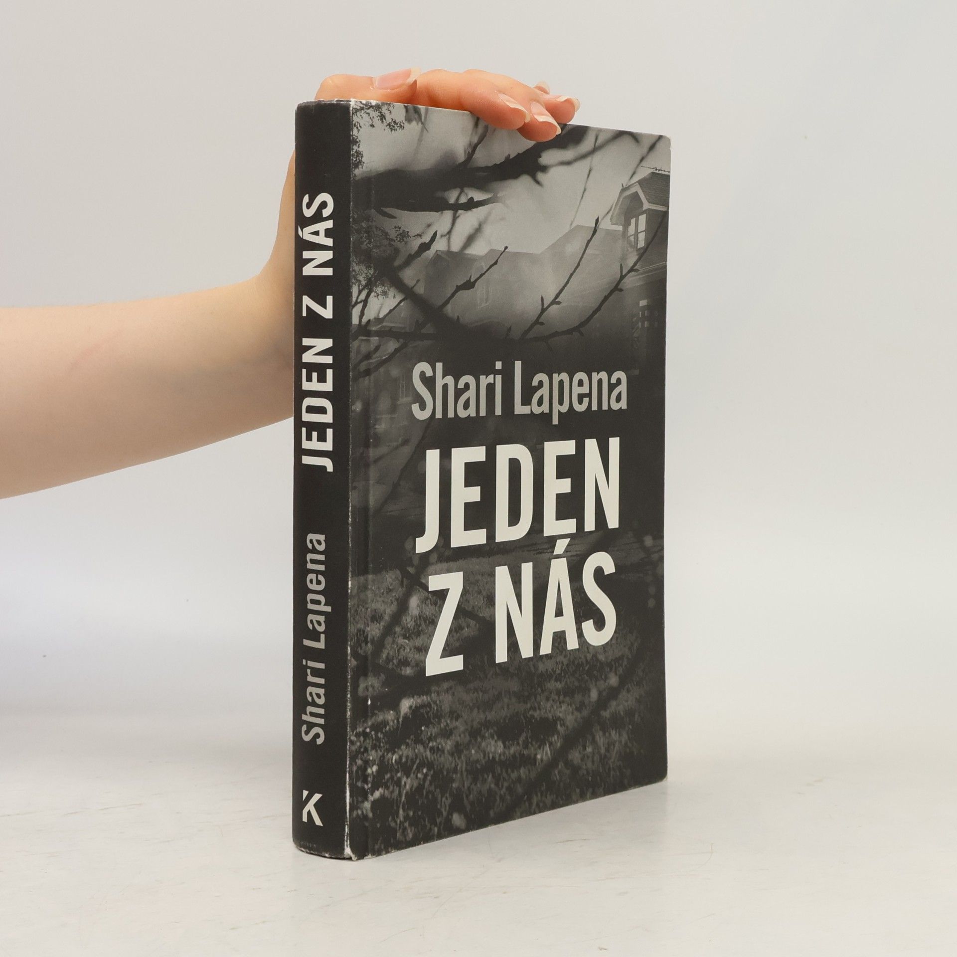 Shari Lapena Jeden z nás