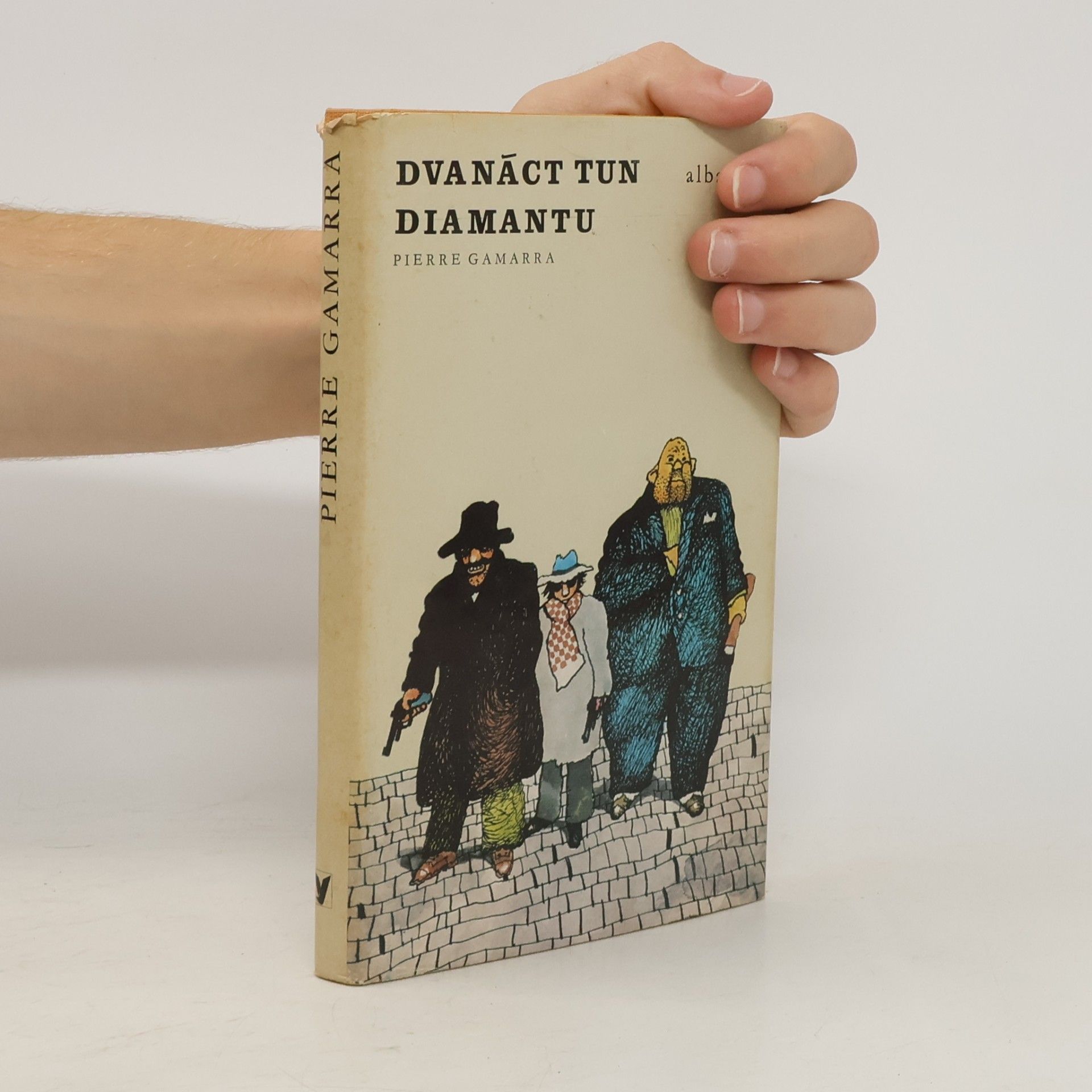 Pierre Gamarra Dvanáct tun diamantu