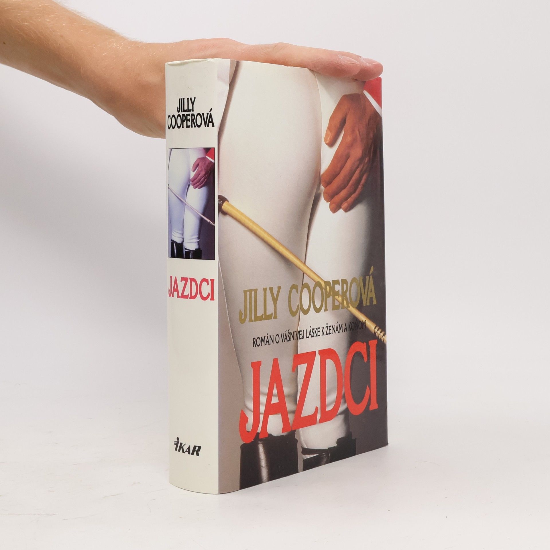 Jilly Cooper Jazdci