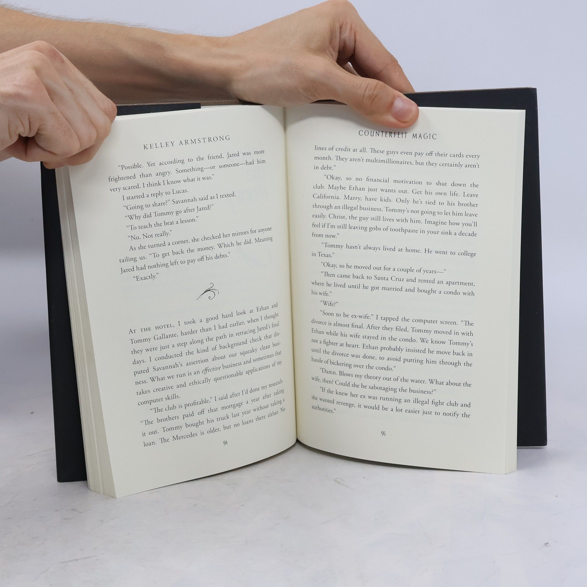Kelley Armstrong Counterfeit Magic