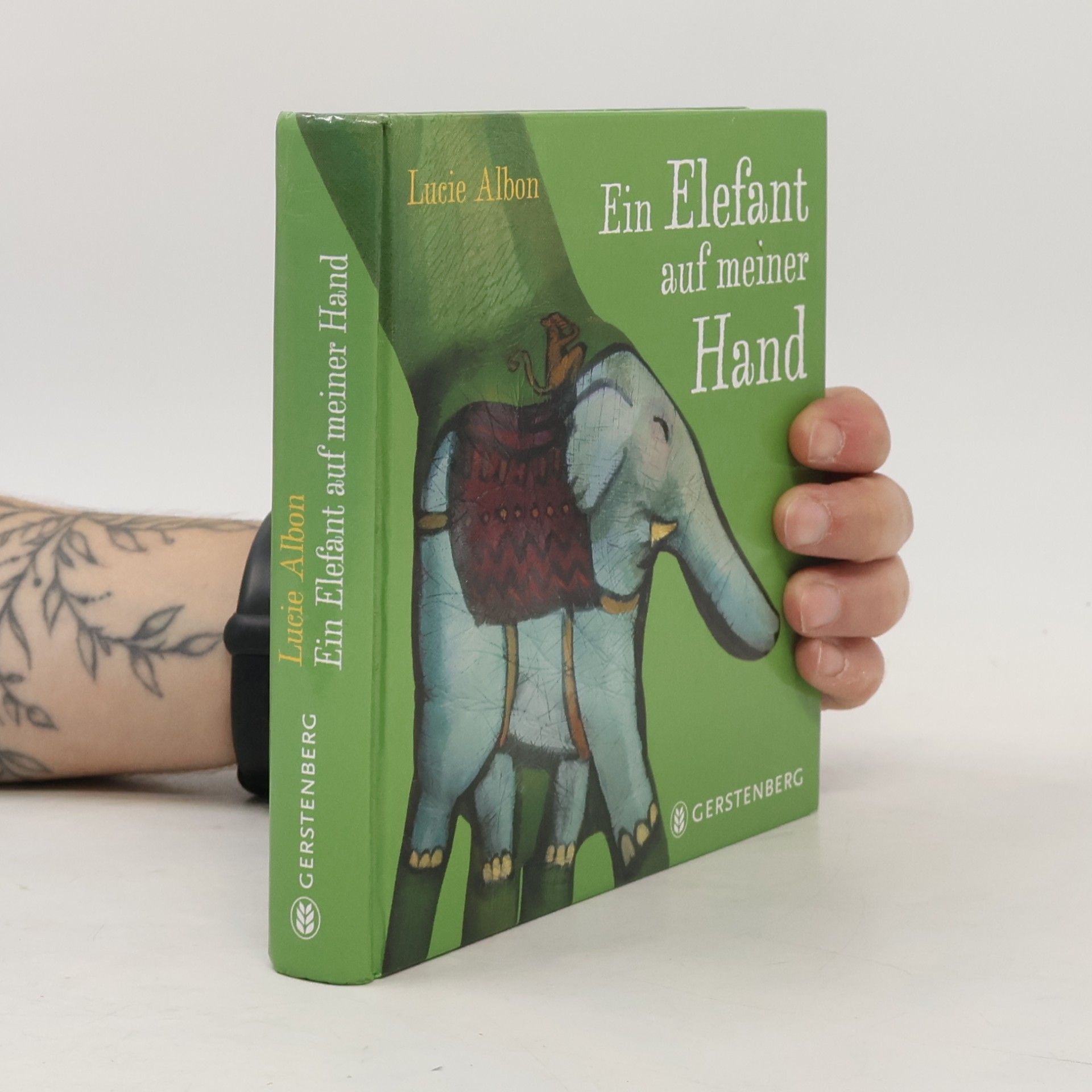 Ein Elefant auf meiner Hand