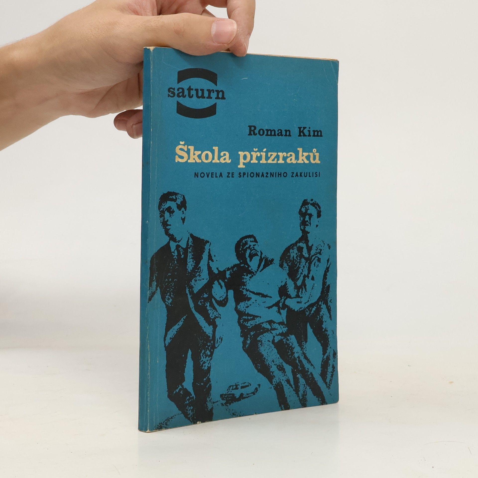 Roman Kim Škola přízraků