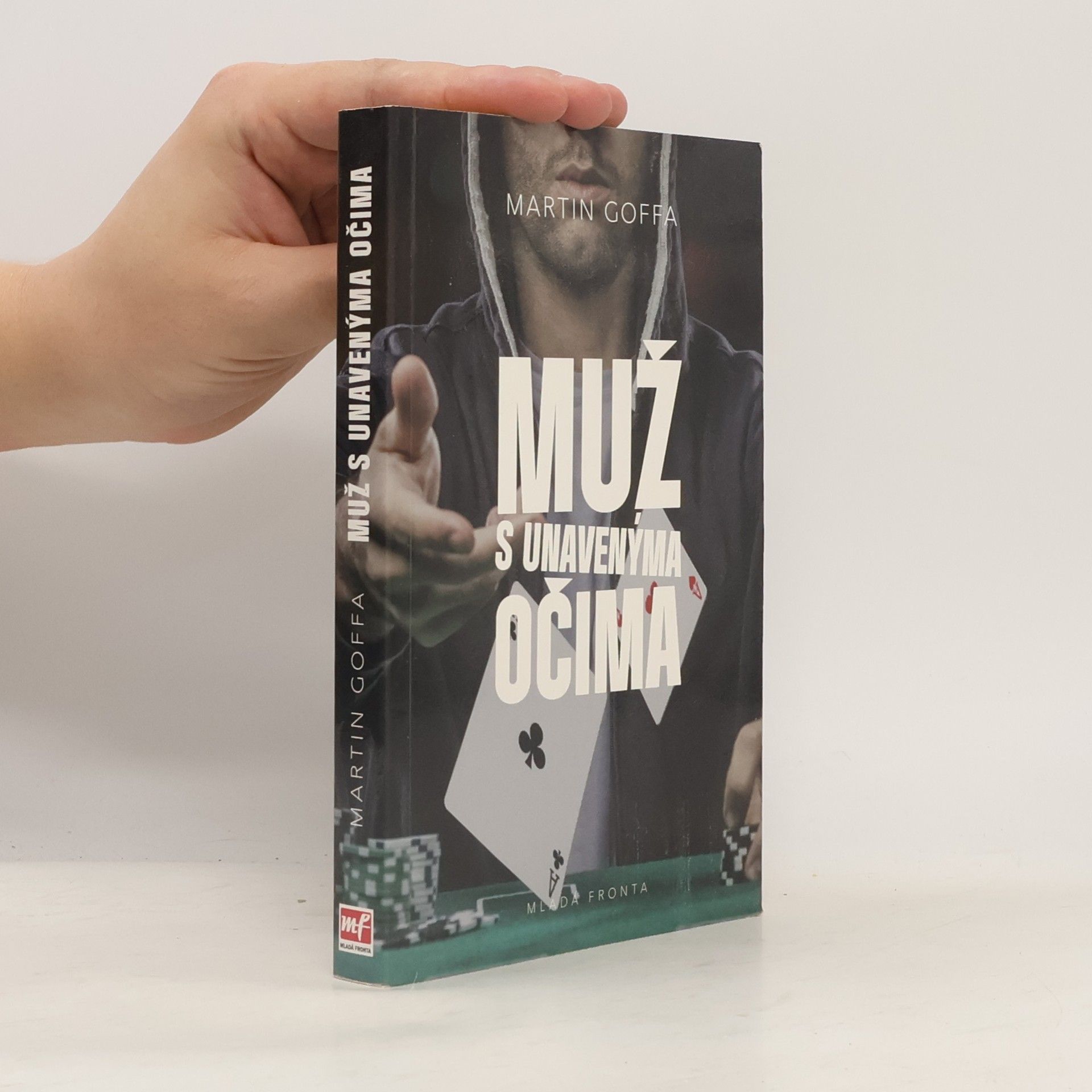 Muž s unavenýma očima