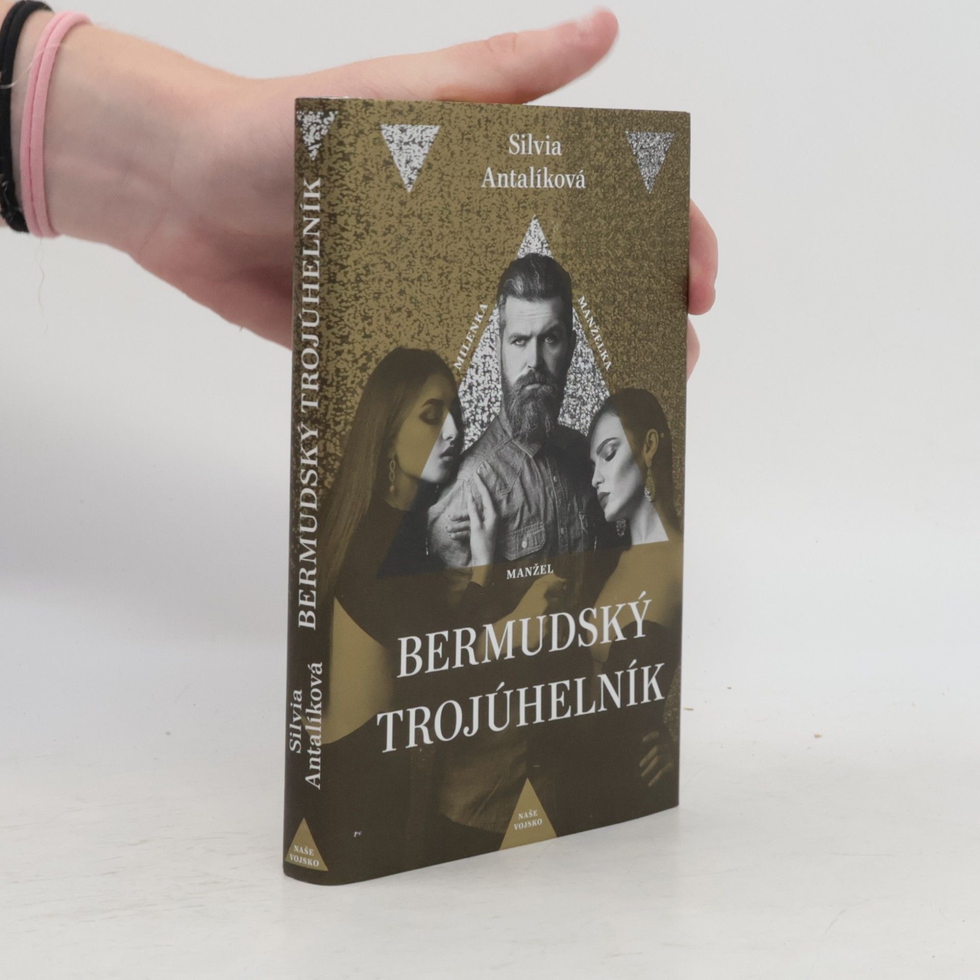 Silvia Antalíková Bermudský trojúhelník