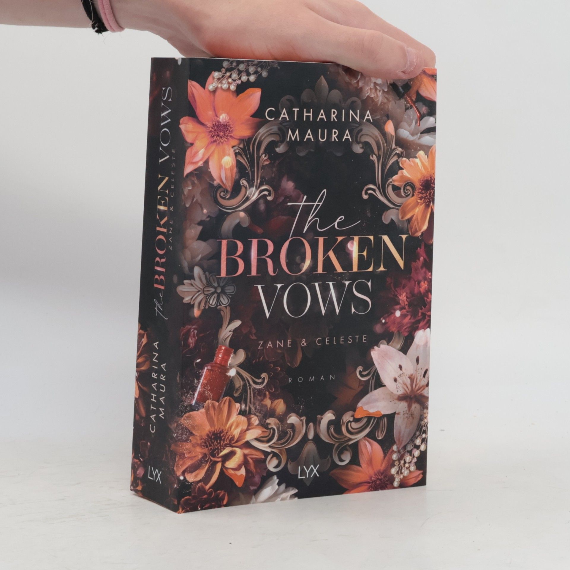 Catharina Maura The Broken Vows