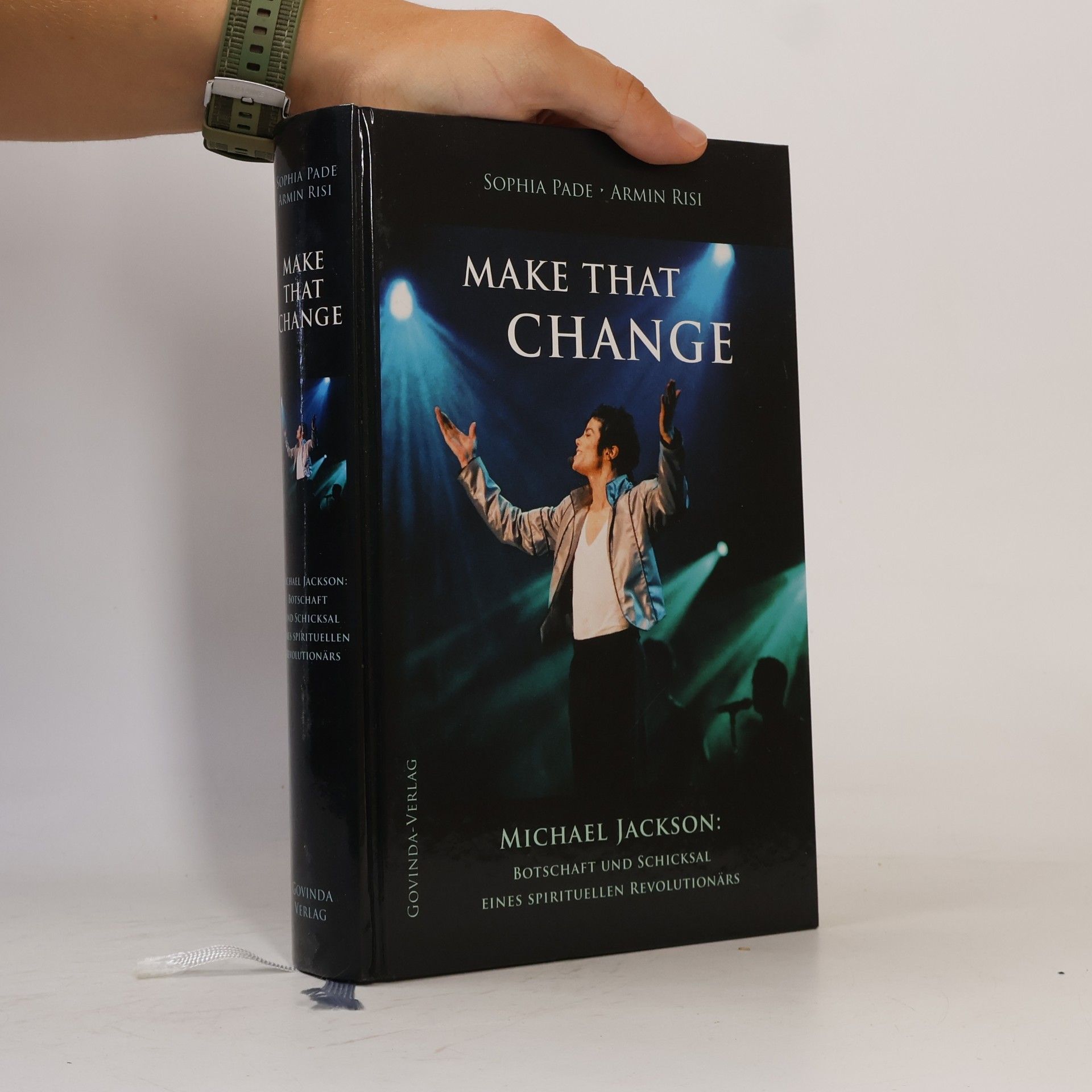 Sophia Pade Make that change