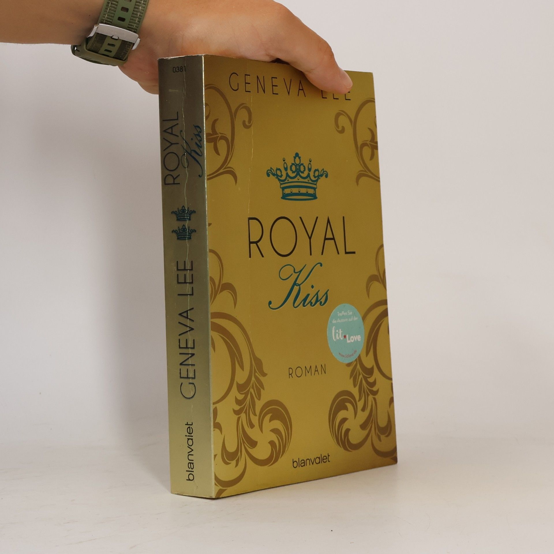Geneva Lee Royal Kiss