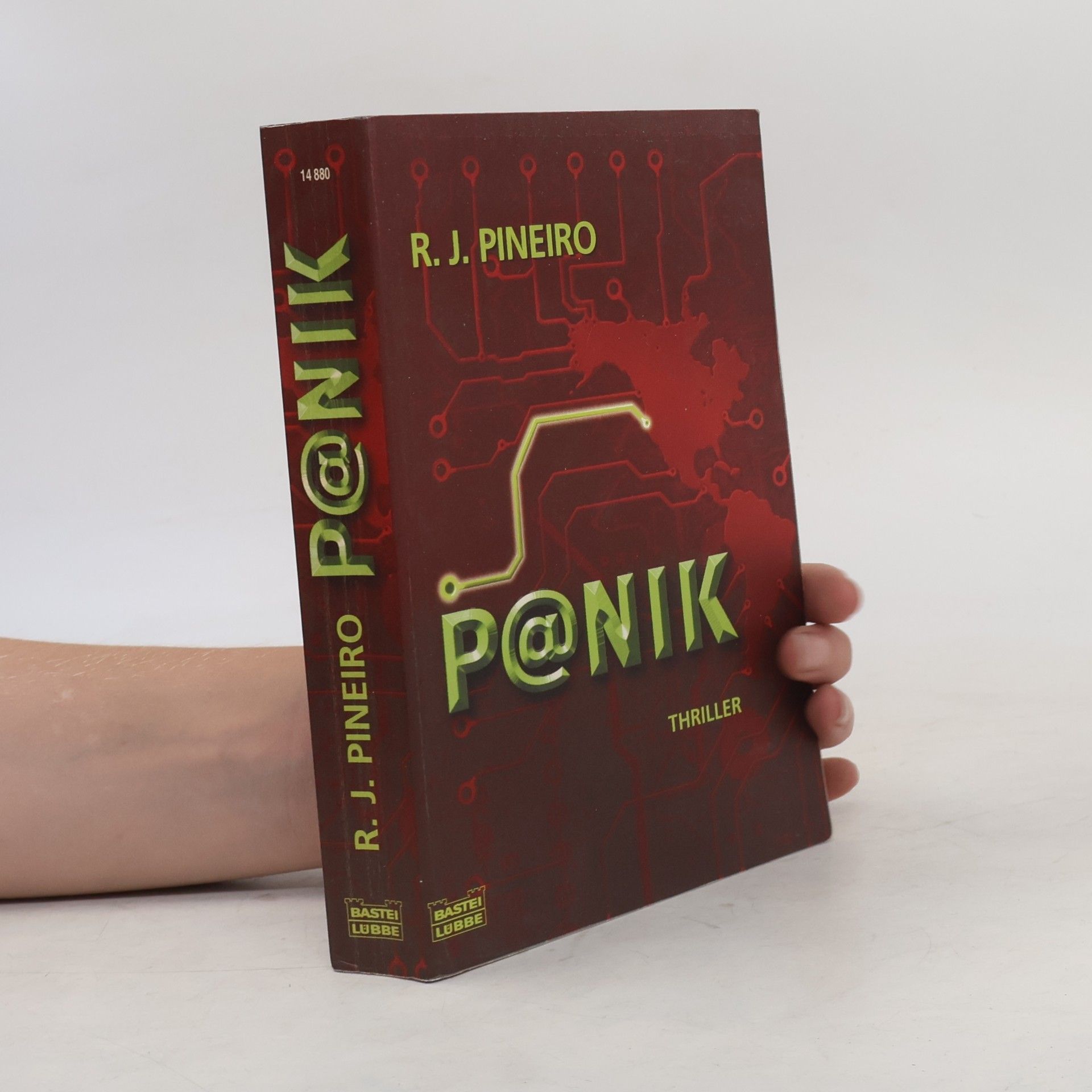R. J. Pineiro Panik