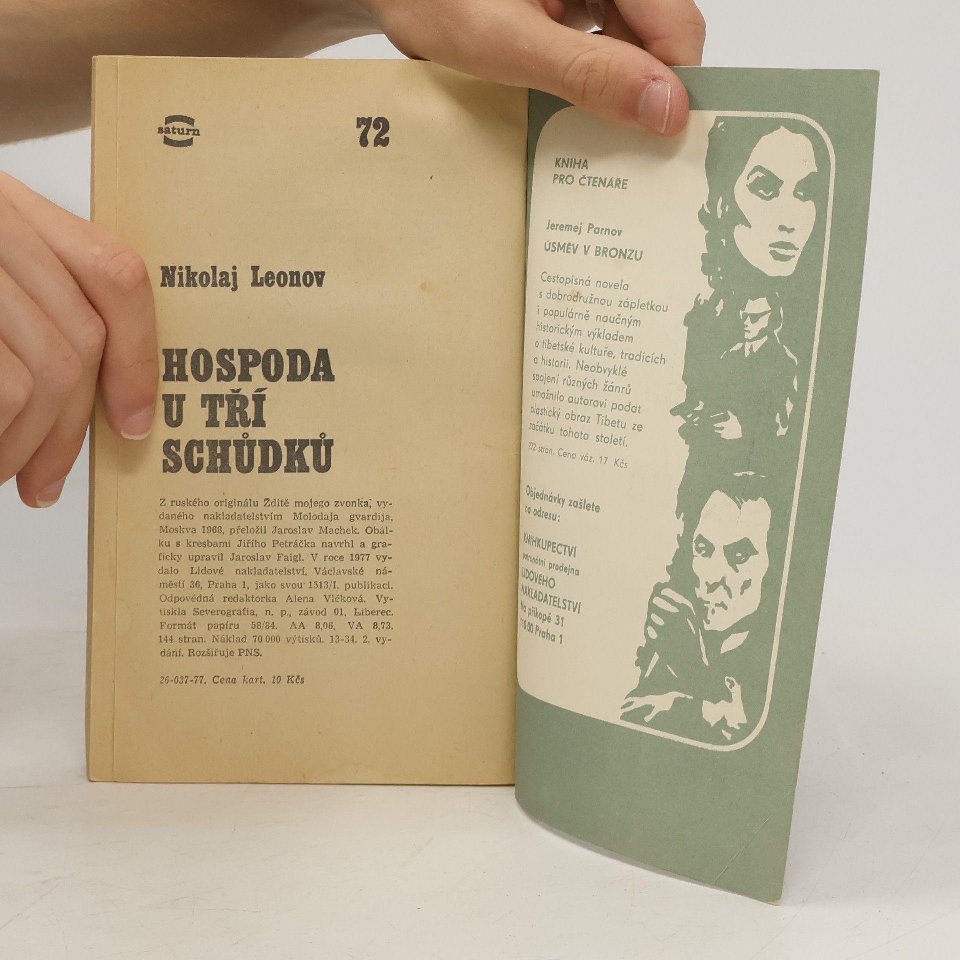 Nikolaj Leonov Hospoda U tří schůdků