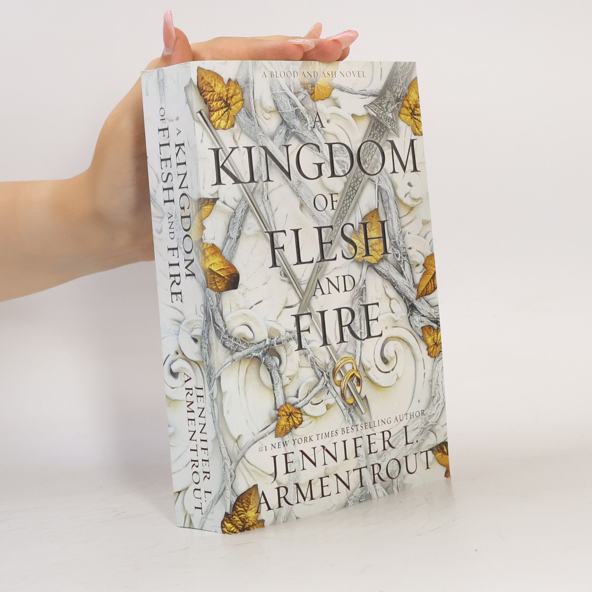 Jennifer L. Armentrout A Kingdom of Flesh and Fire