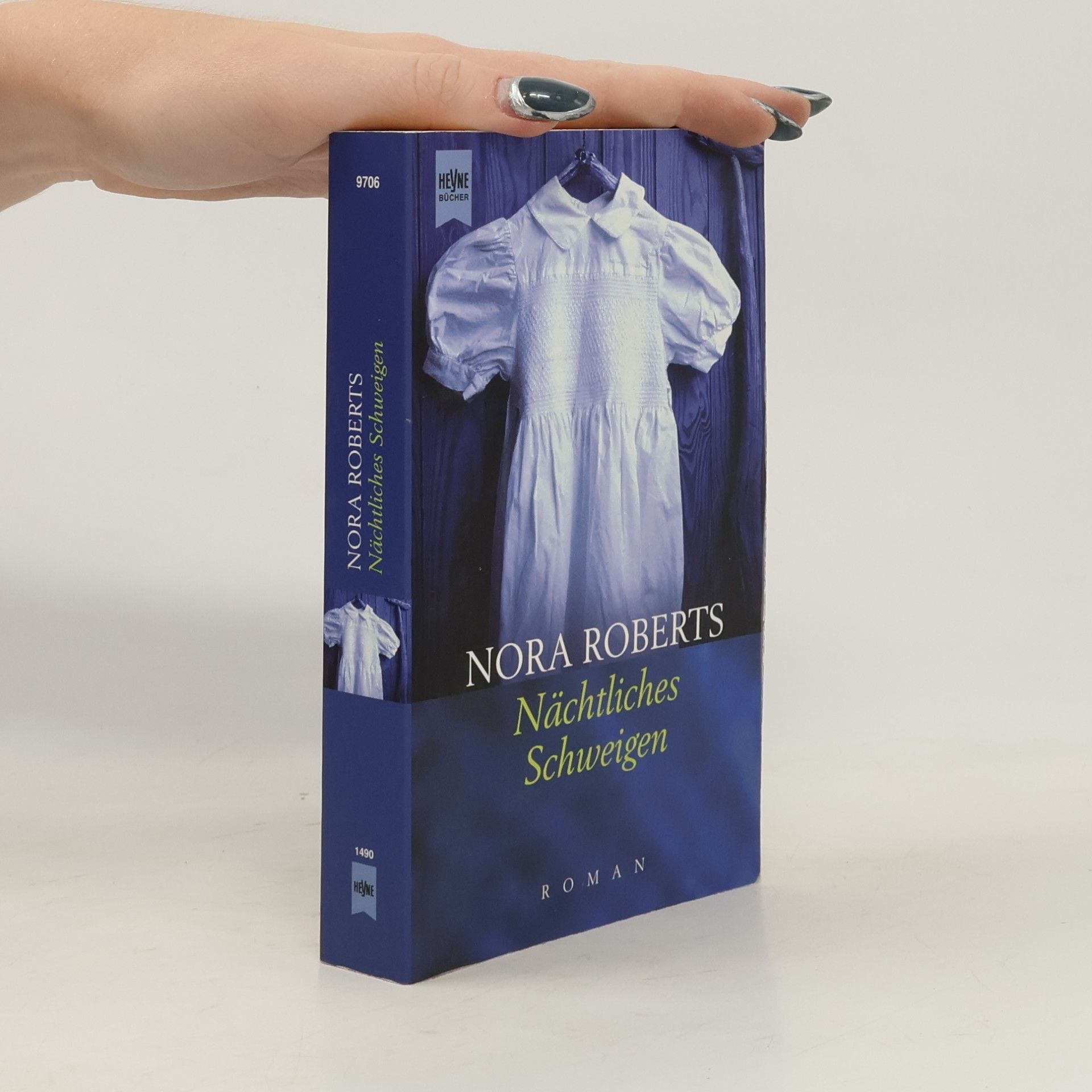 Nora Roberts Nächtliches Schweigen.