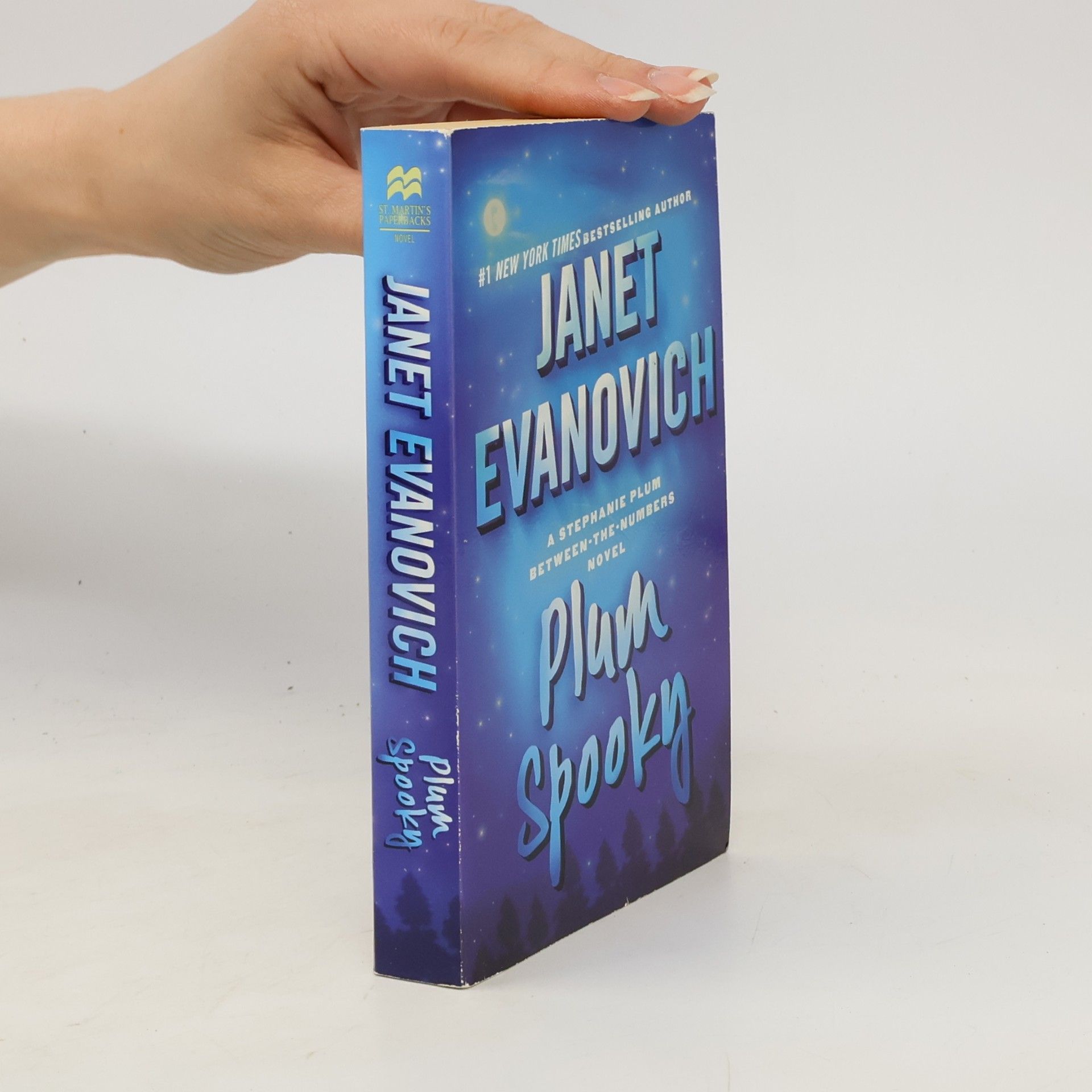 Janet Evanovich Plum Spooky