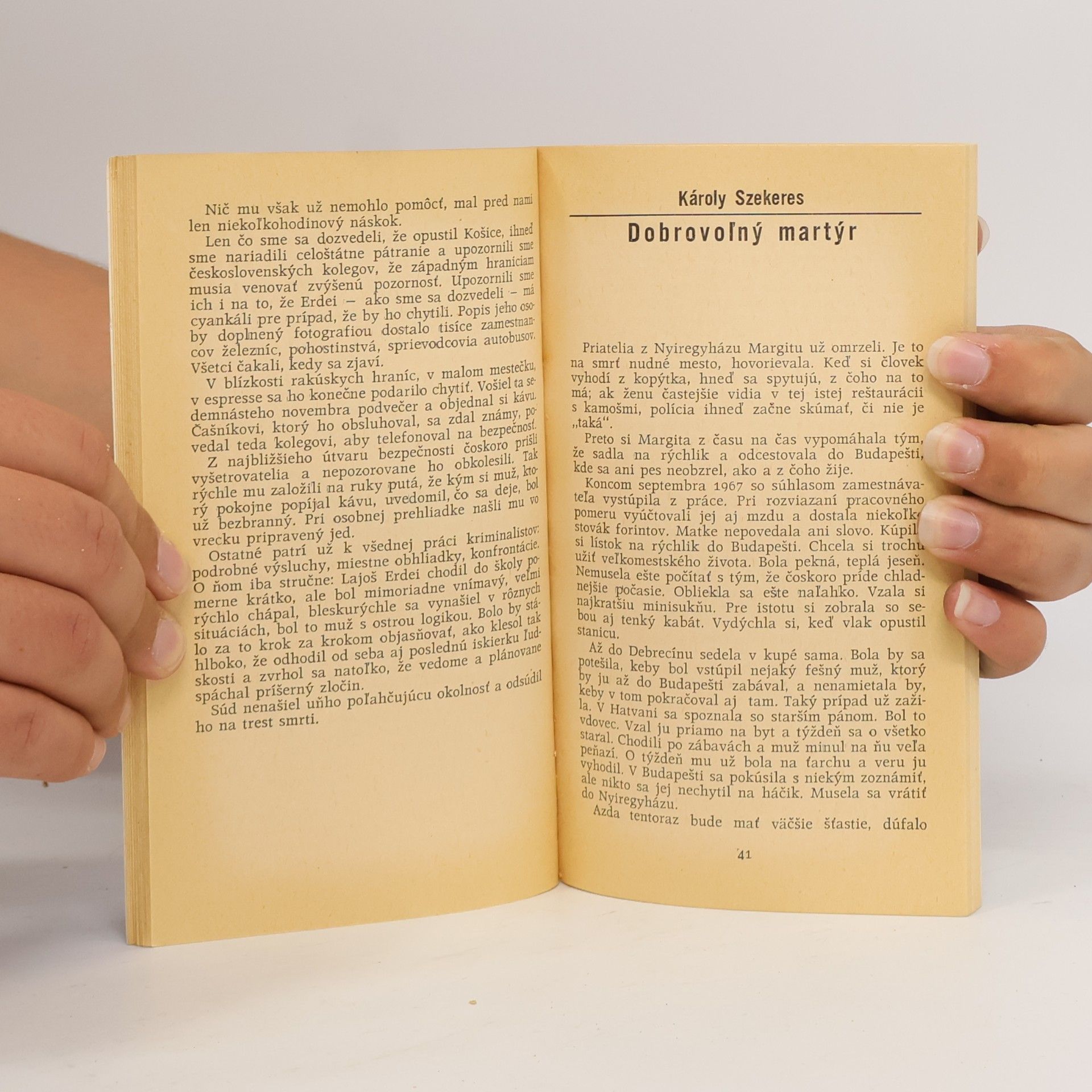 Károly Szekeres Pruhované sako na ihrisku