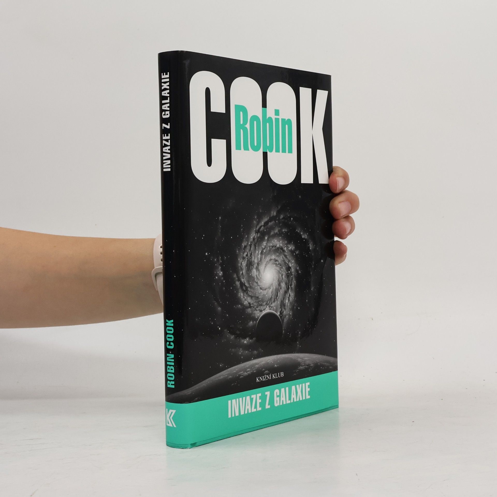 Robin Cook Invaze z galaxie