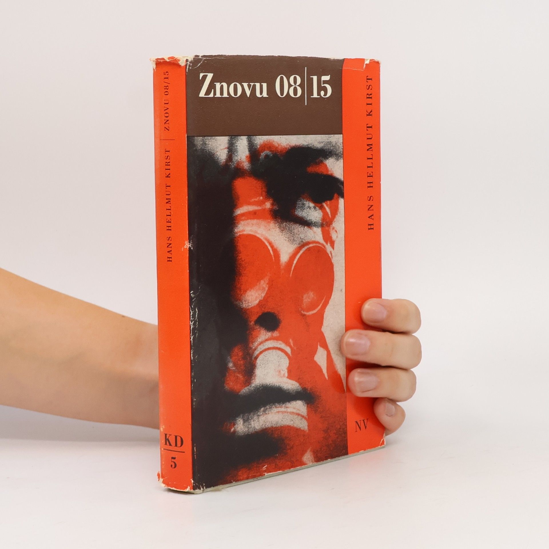 Hans Hellmut Kirst Znovu 08/15
