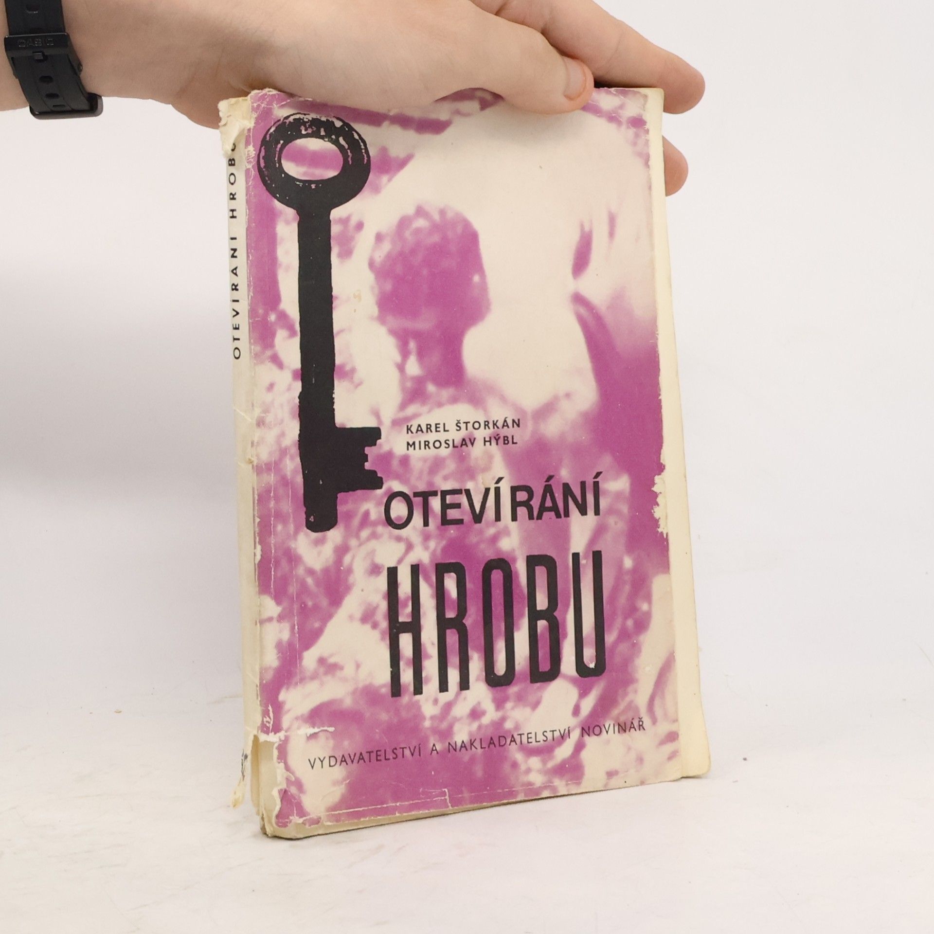 Karel Štorkán Otevírání hrobu