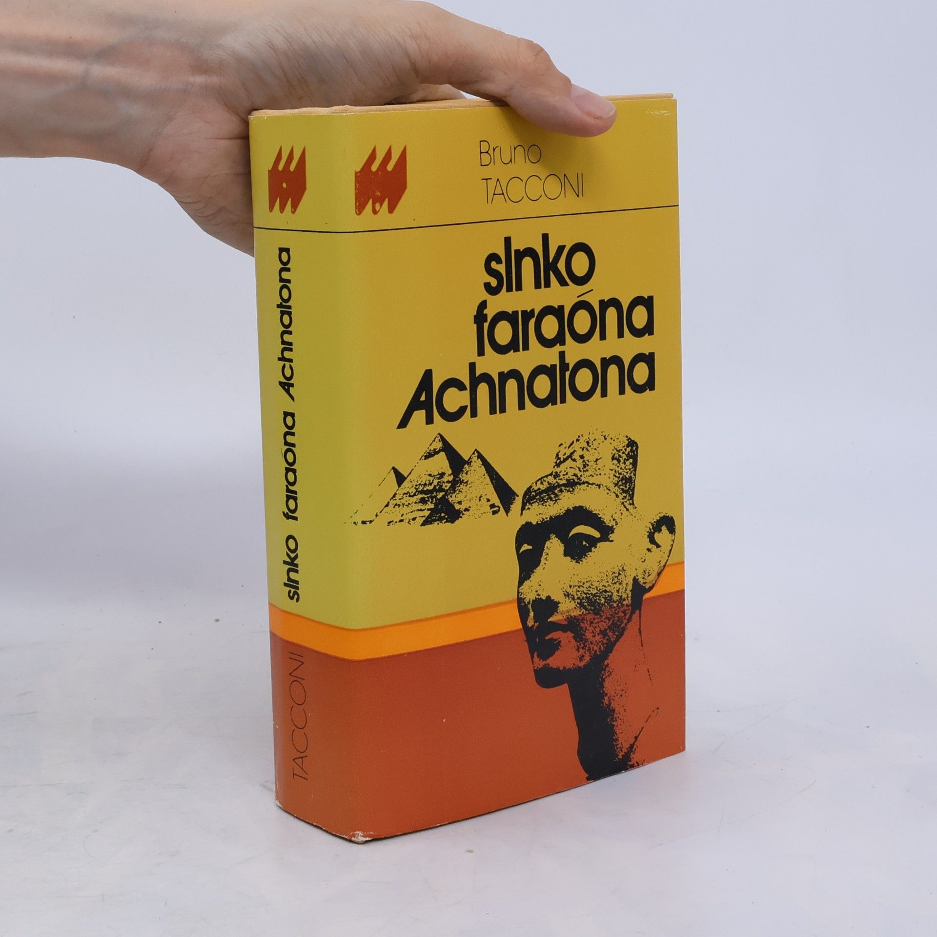 Bruno Tacconi Slnko faraóna Achnatona