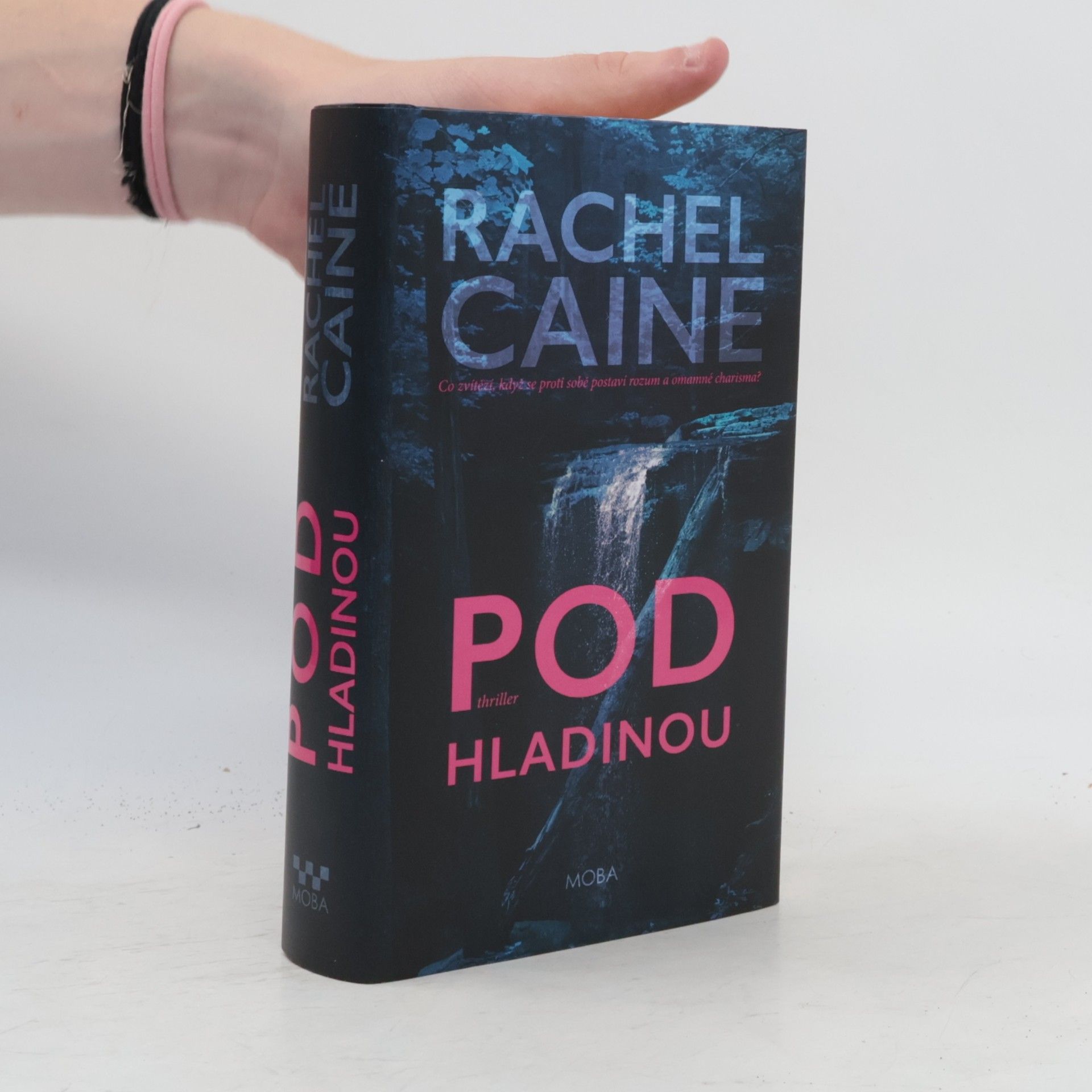Rachel Caine Pod hladinou