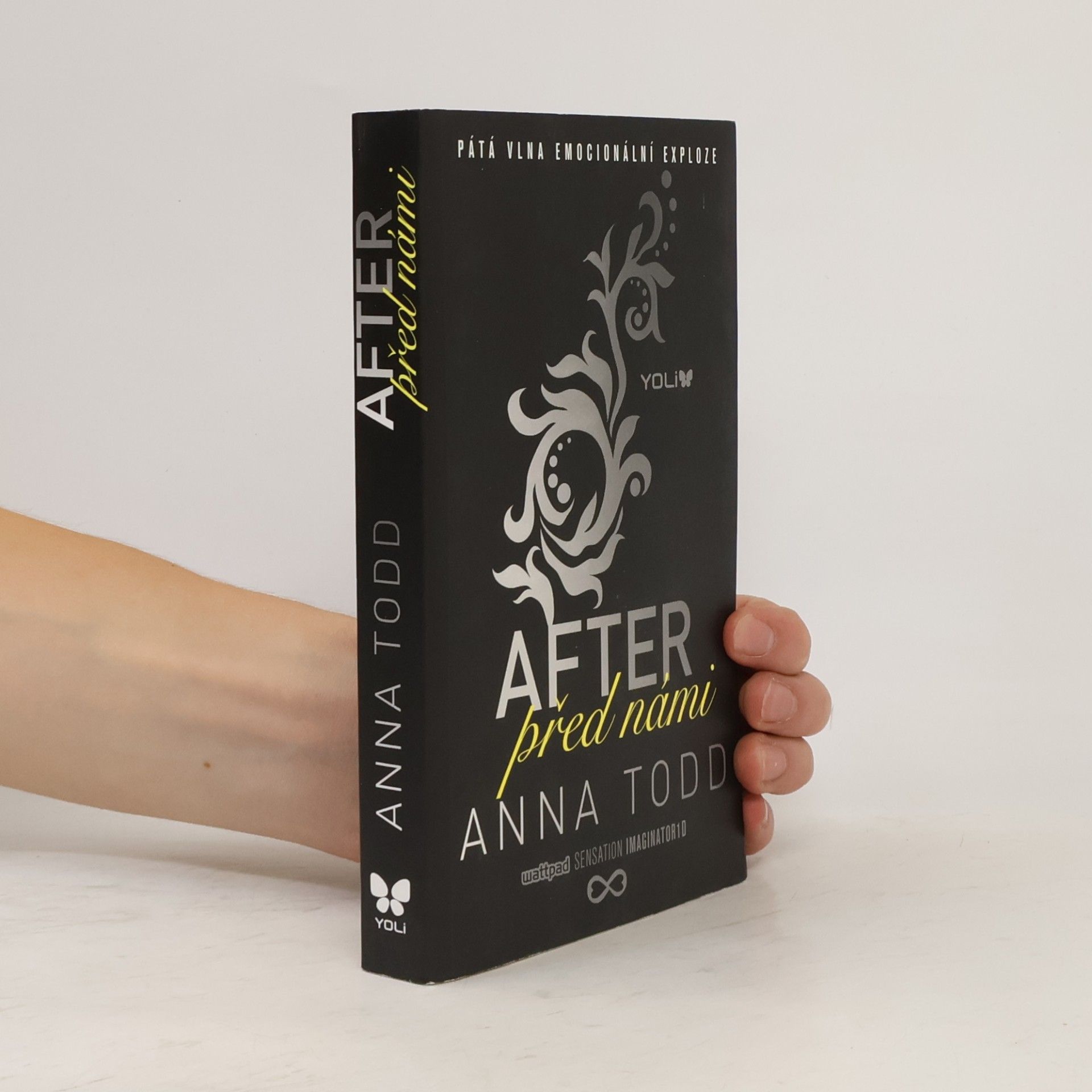 Anna Todd After 5. Před námi