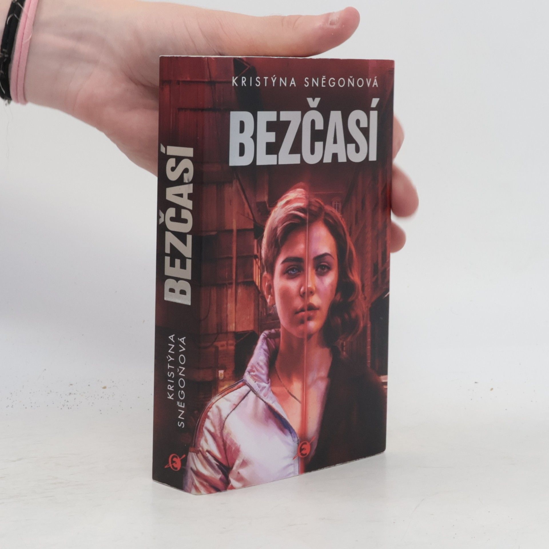 Kristýna Sněgoňová Bezčasí