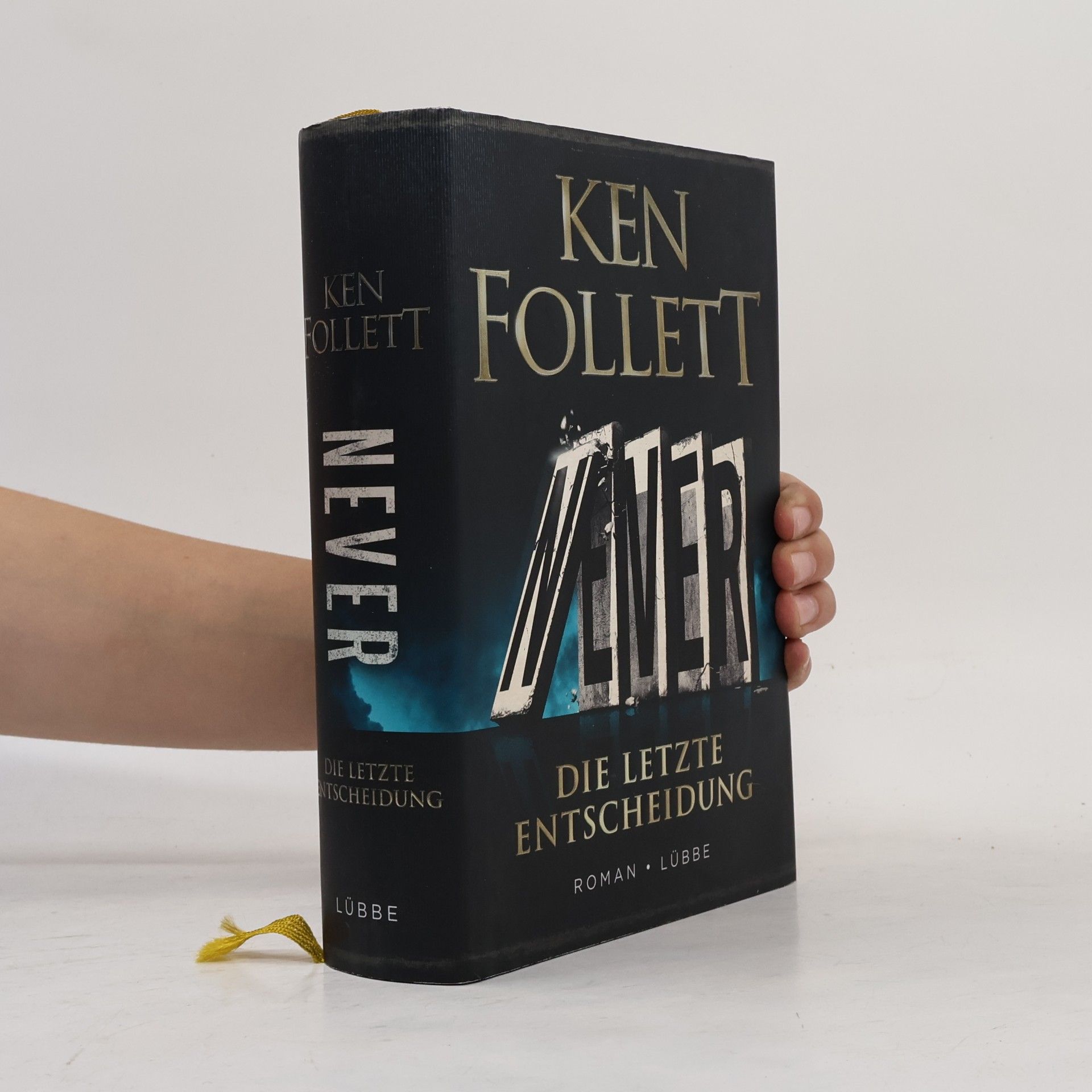 Ken Follett Never