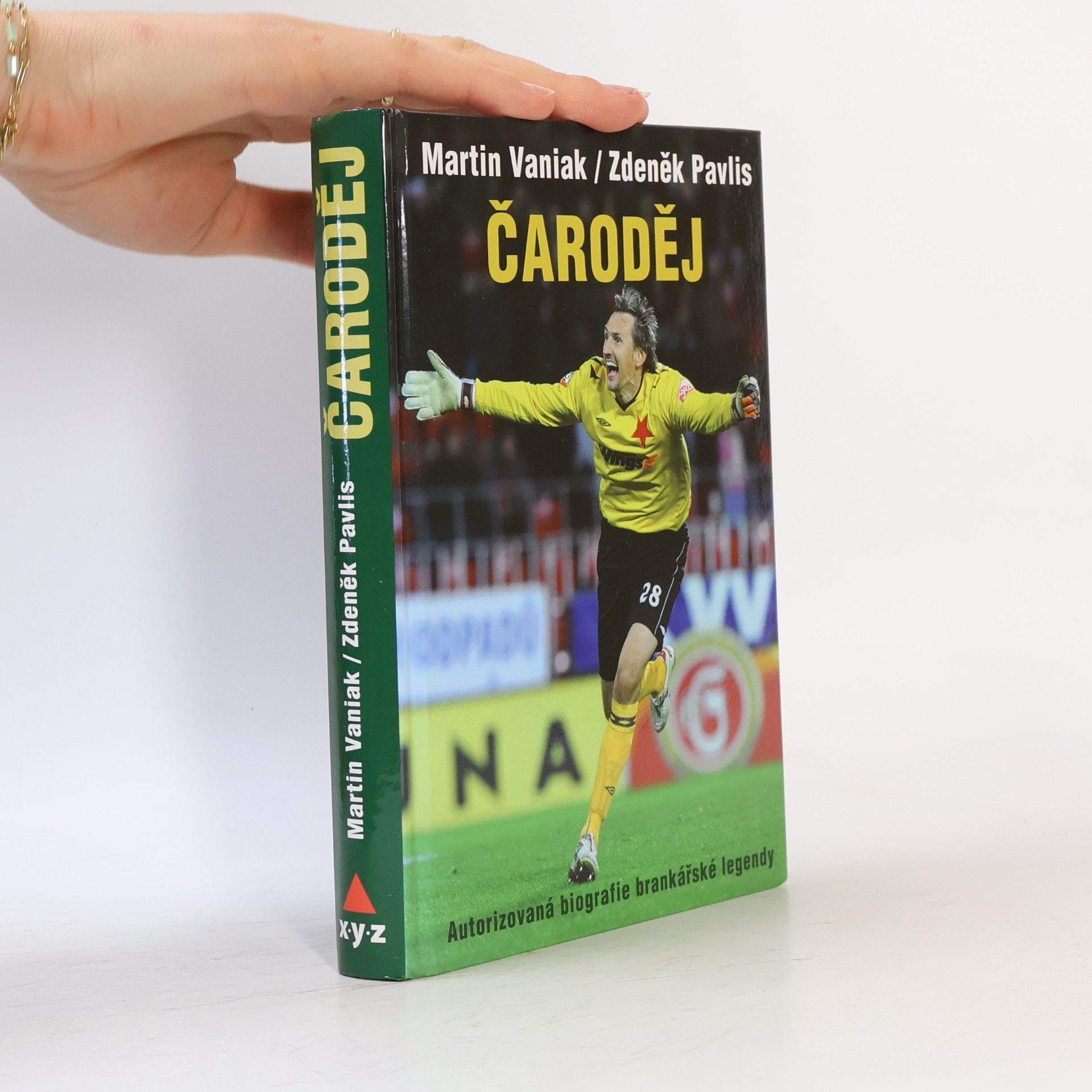 Čaroděj: Autorizovaná biografie brankářské legendy