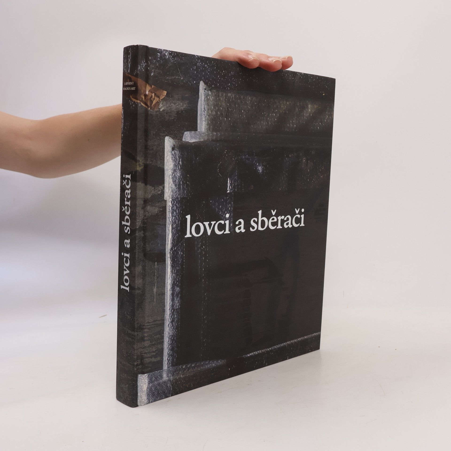 AA.VV. Lovci a sběrači