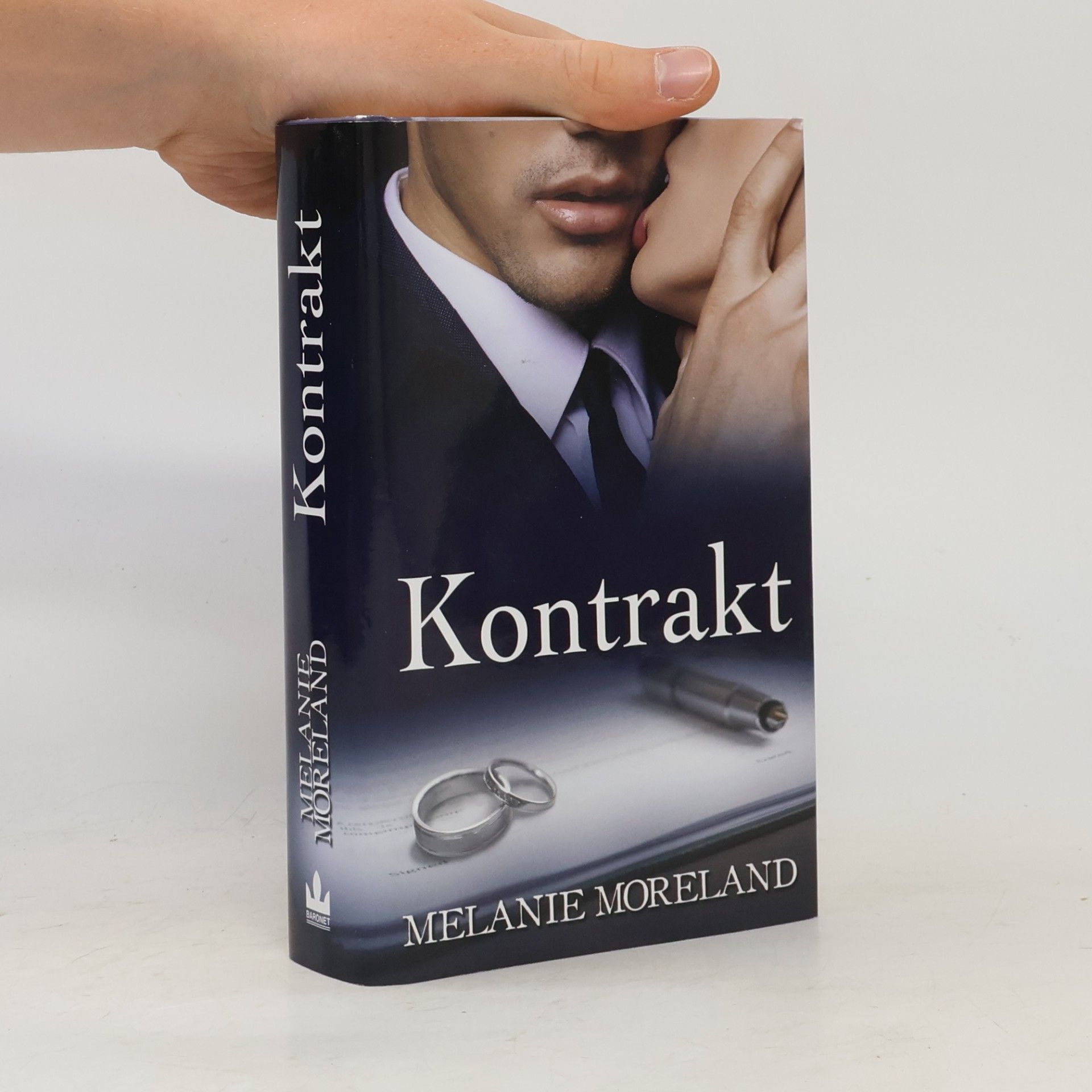 Melanie Moreland Kontrakt