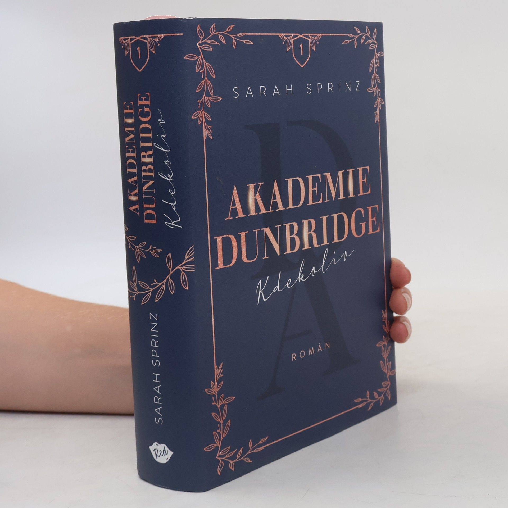 Sarah Sprinz Akademie Dunbridge. Kdekoliv