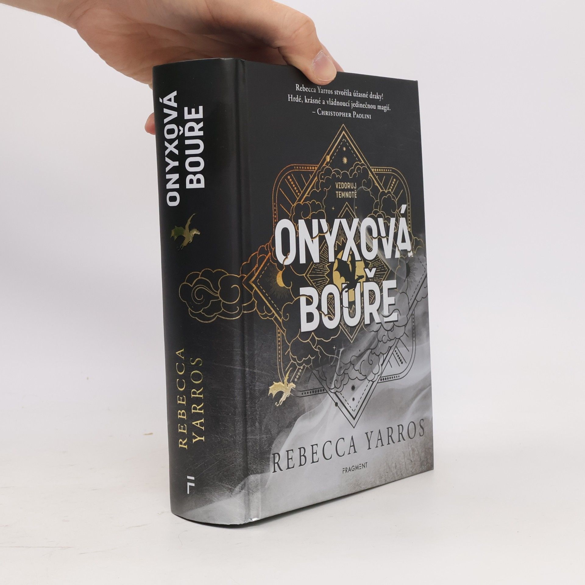 Rebecca Yarros Onyxová bouře