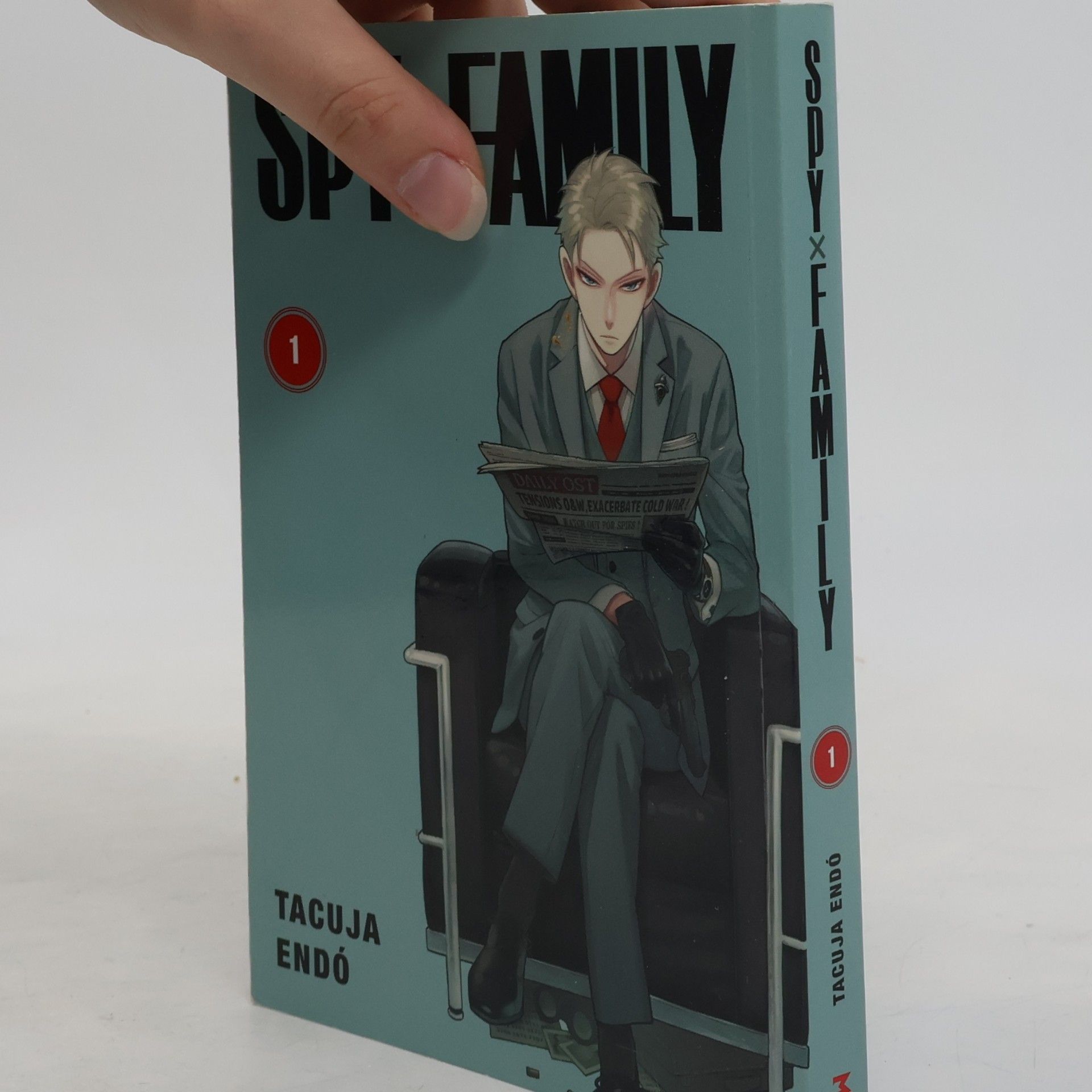 Tacuja Endó Spy x Family 1