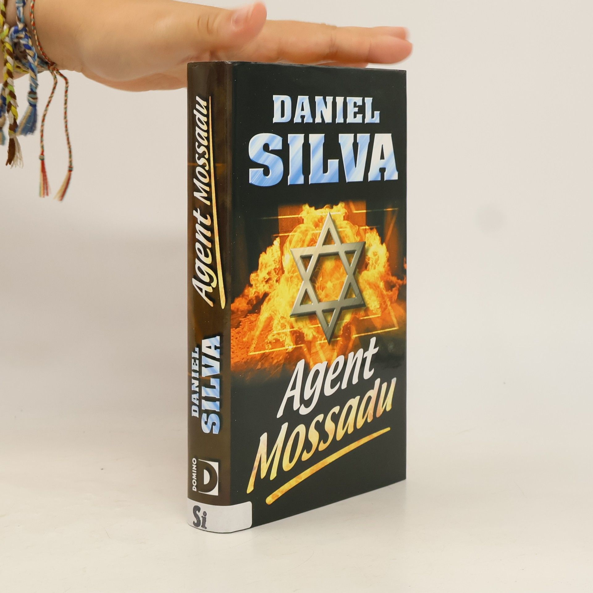Daniel Silva Agent Mossadu