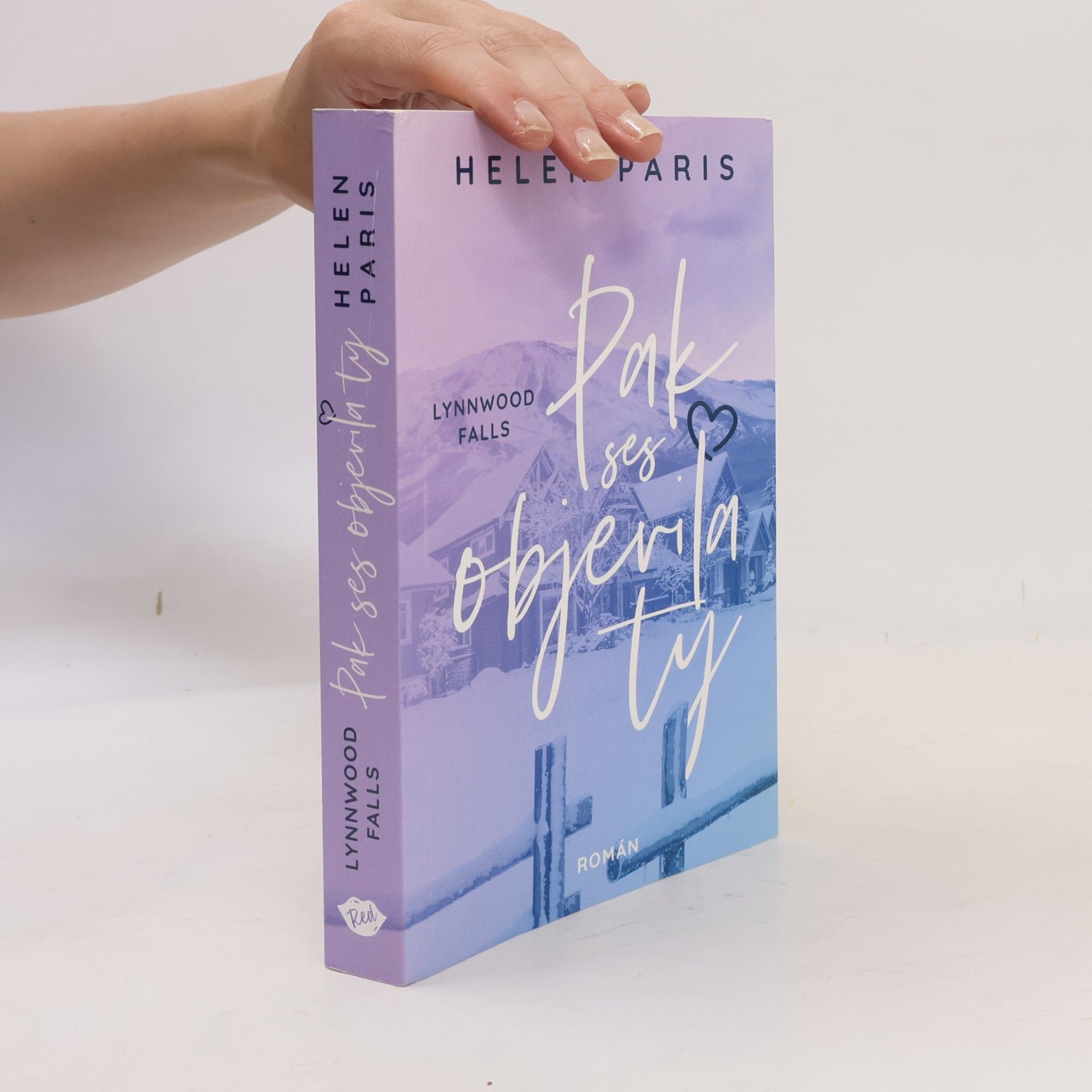 Helen Paris Pak ses objevila ty