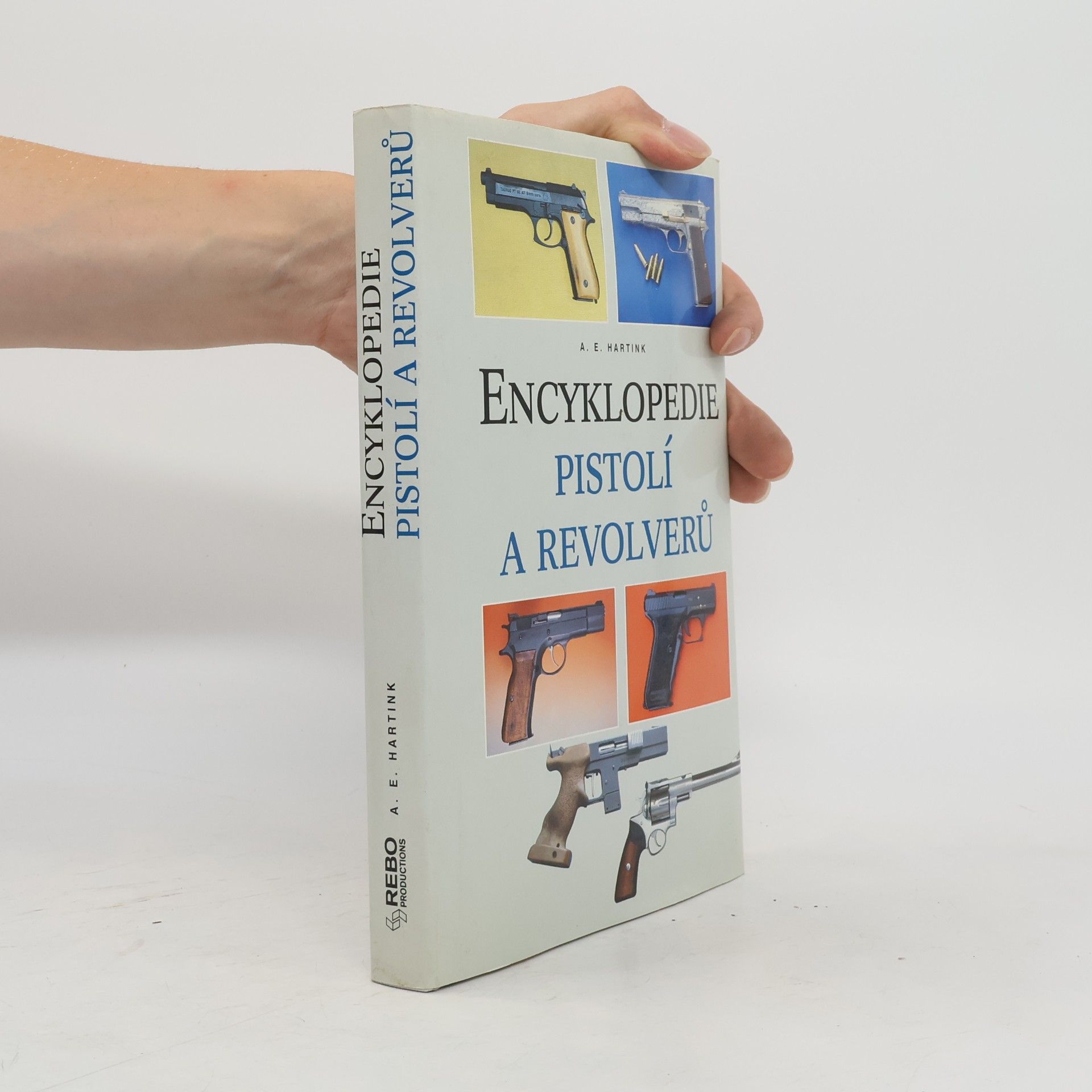 Encyklopedie pistolí a revolverů