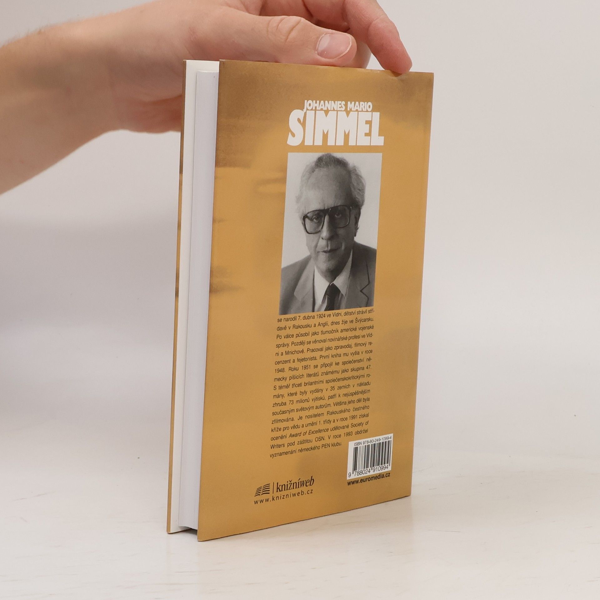 Johannes Mario Simmel Země zůstane ještě dlouho mladá