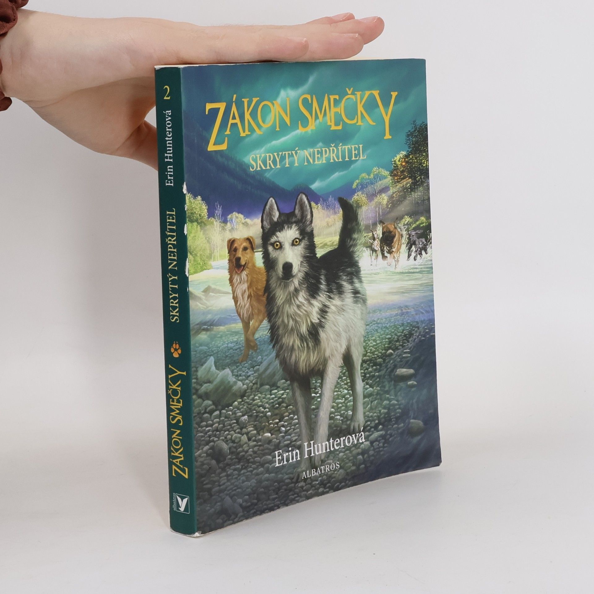 Erin Hunter Zákon smečky: Skrytý nepřítel