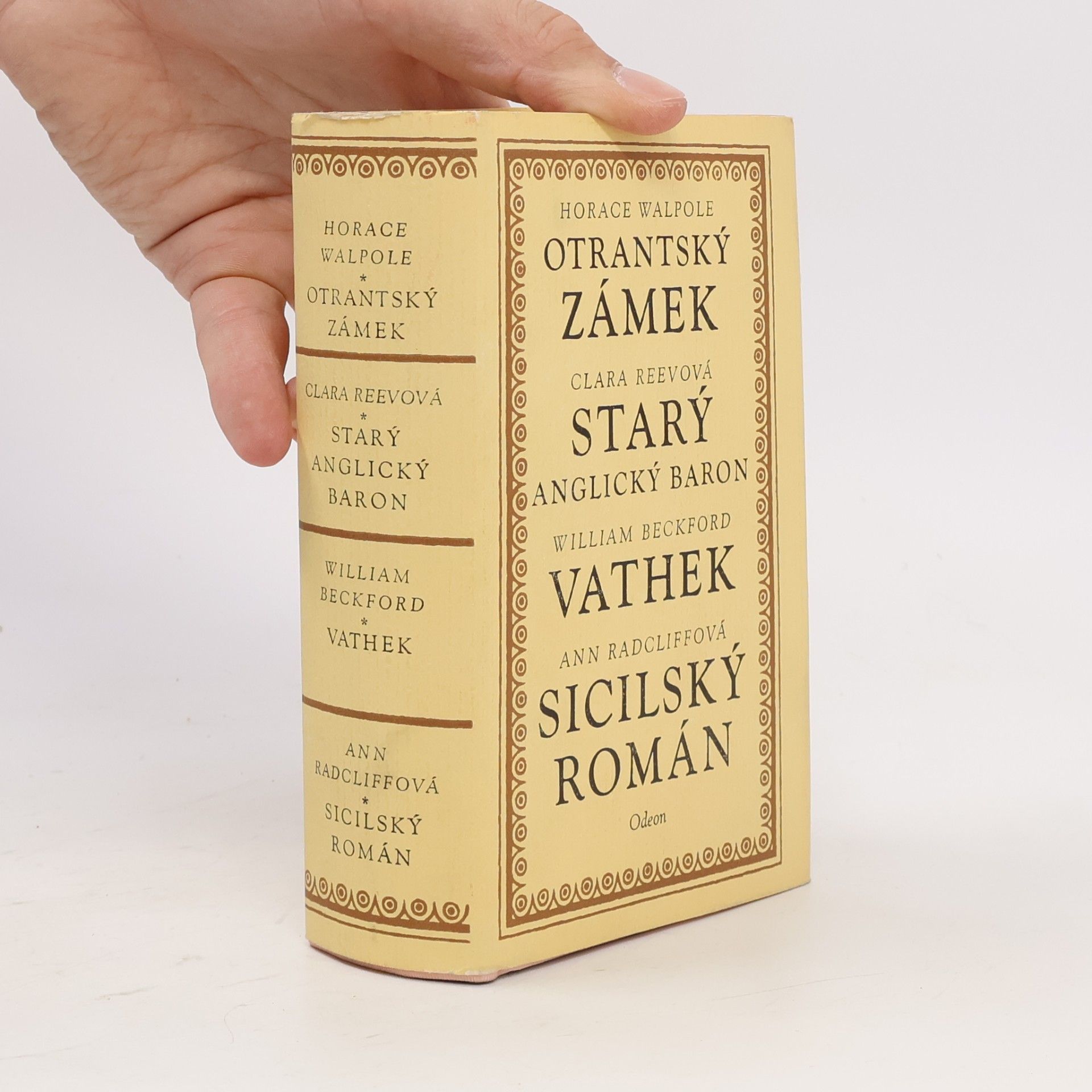 Otrantský zámek. Starý anglický baron. Vathek. Sicilský román