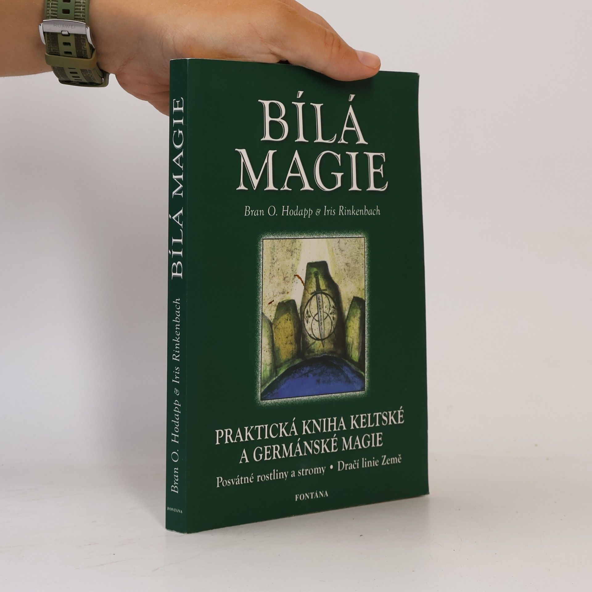 Iris Rinkenbach Bílá magie