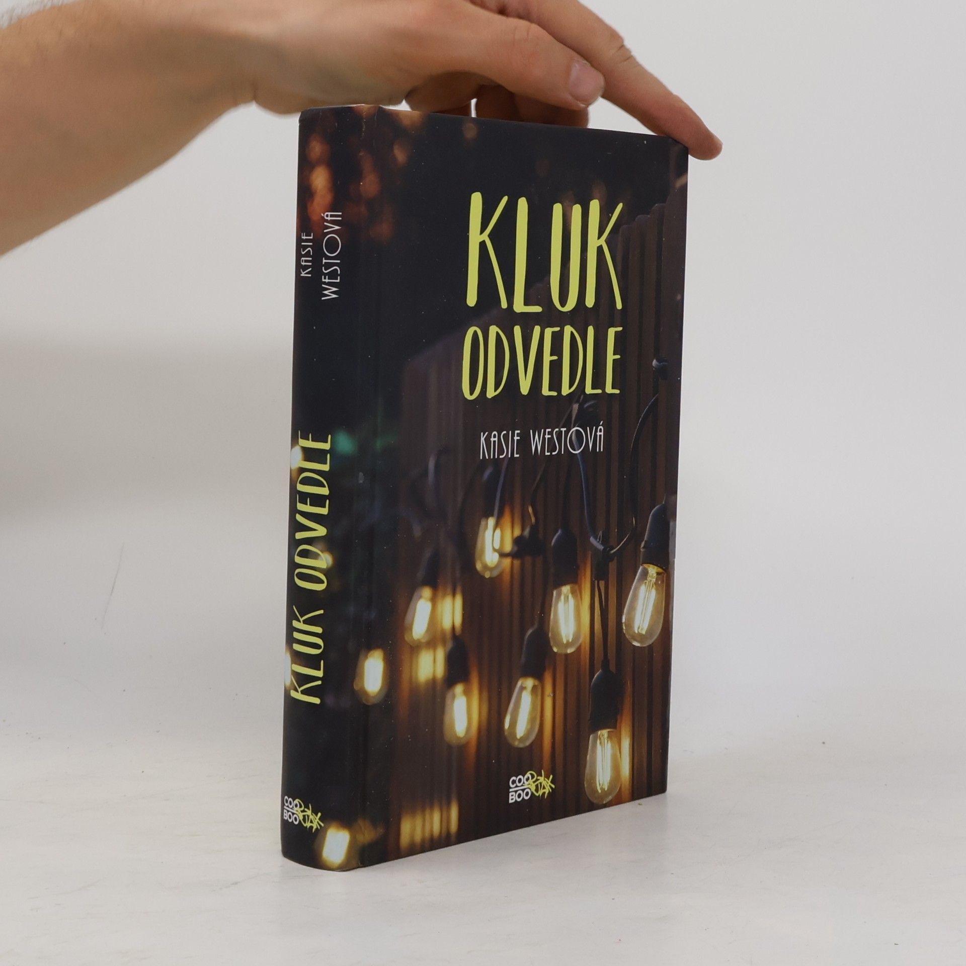 Kasie West Kluk odvedle